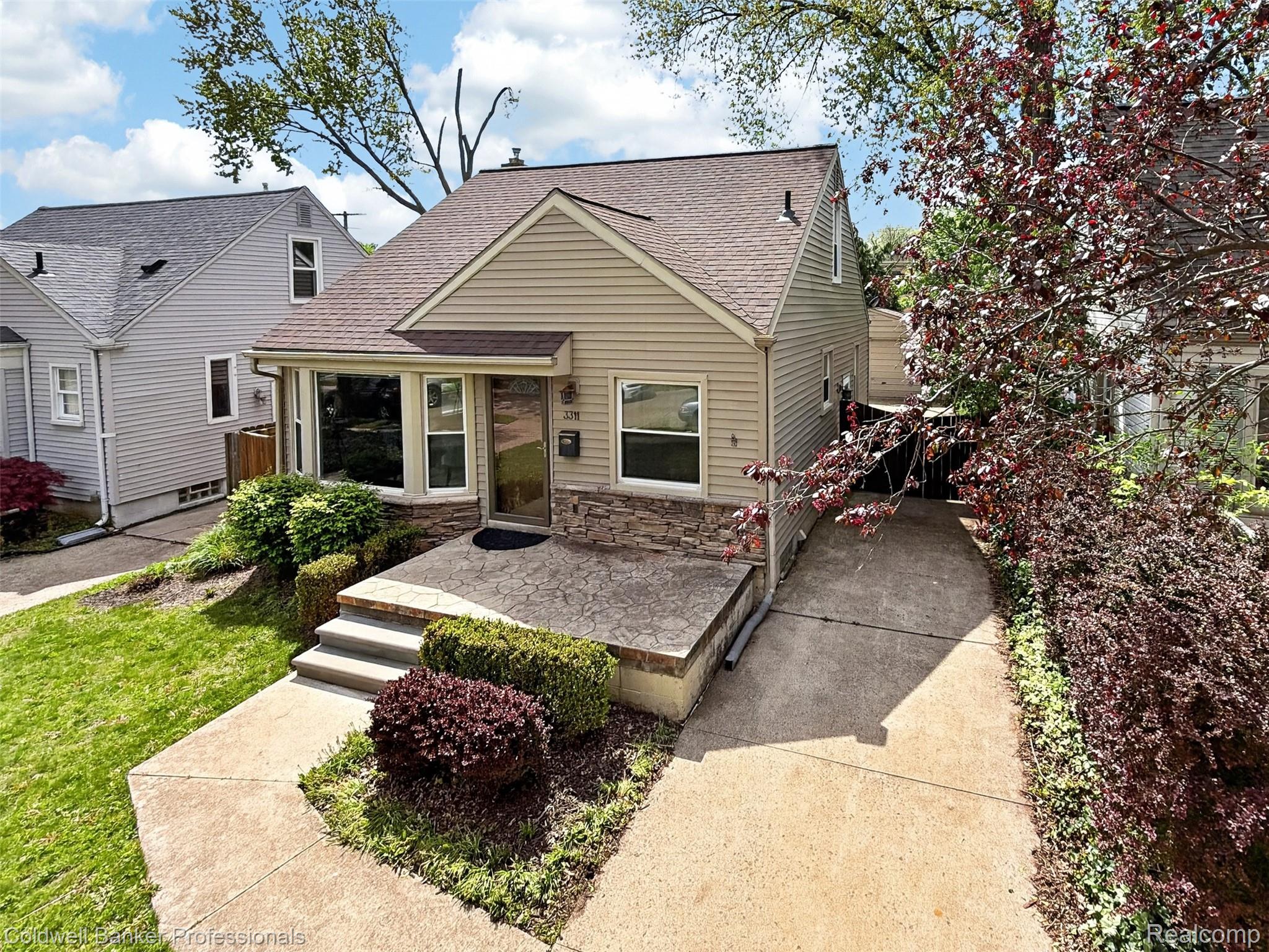 3311, Ellwood, Royal Oak, Michigan, 48073