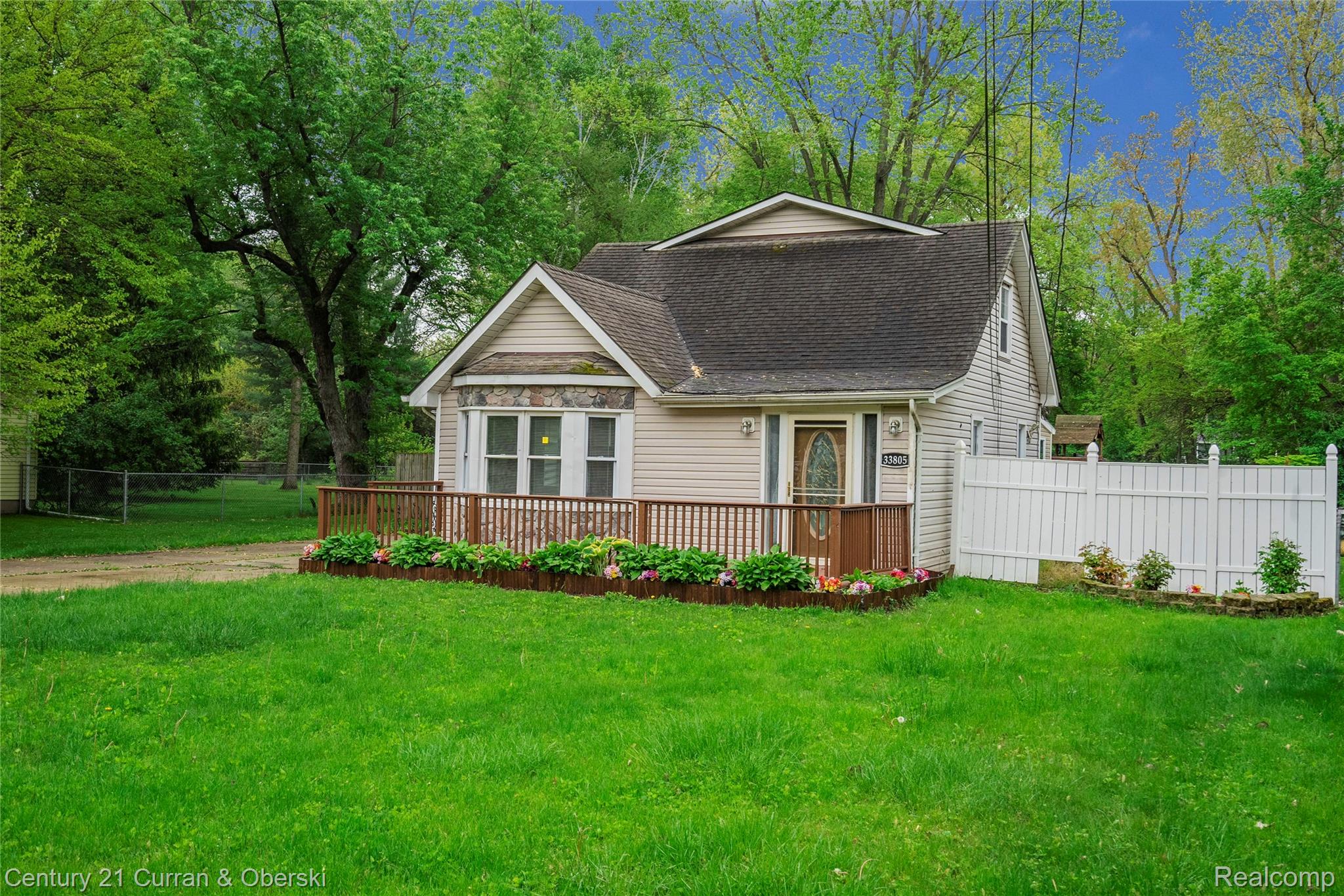 33805, Orangelawn, Livonia, Michigan, 48150