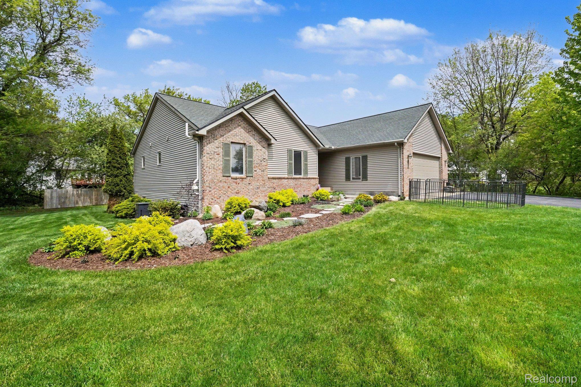 9268, Erin, Davisburg, Michigan, 48350