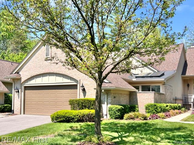 2483, Hickory Glen, #3, Bloomfield Hills, Michigan, 48304
