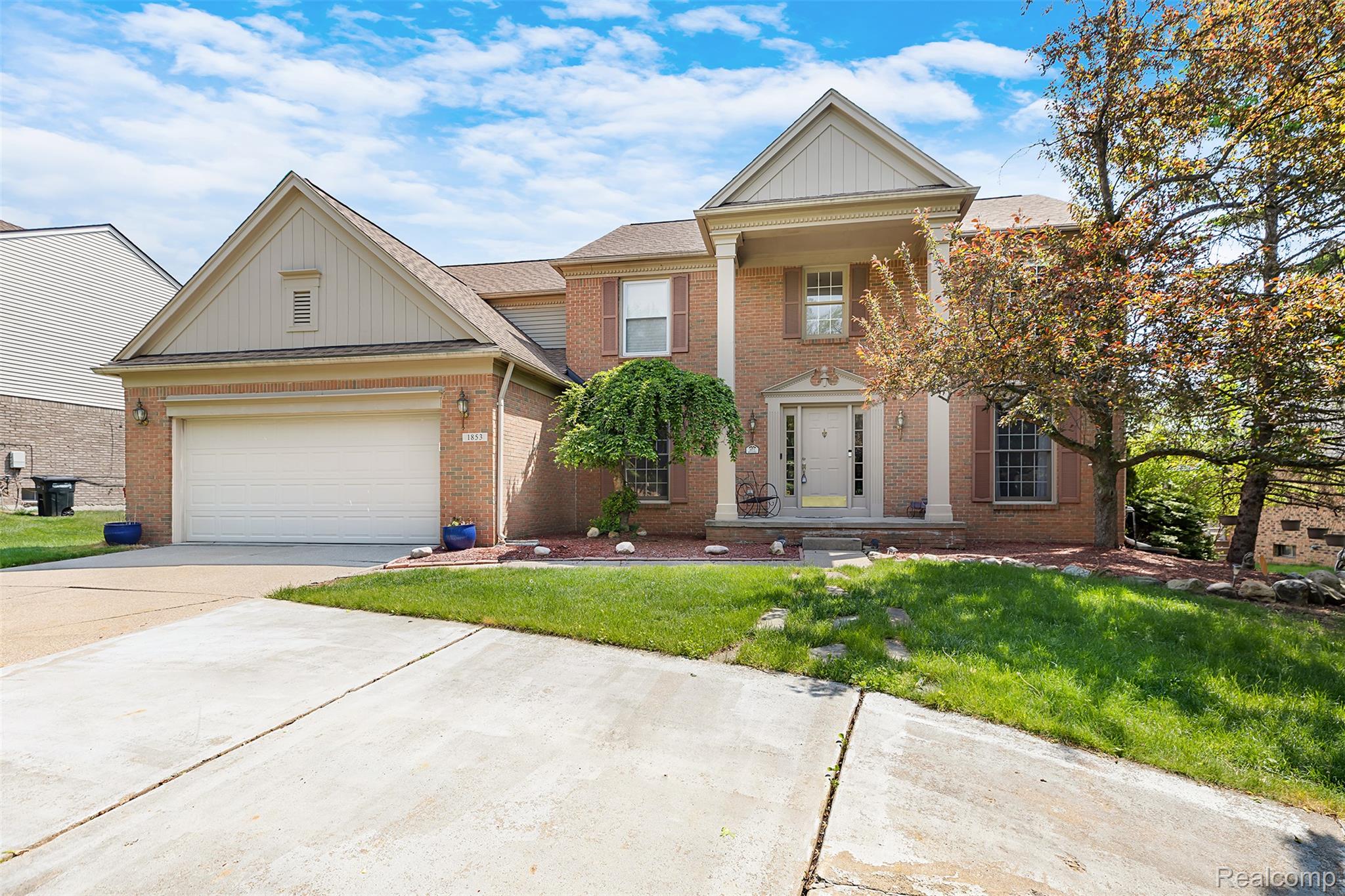 1853, Midchester, West Bloomfield, Michigan, 48324