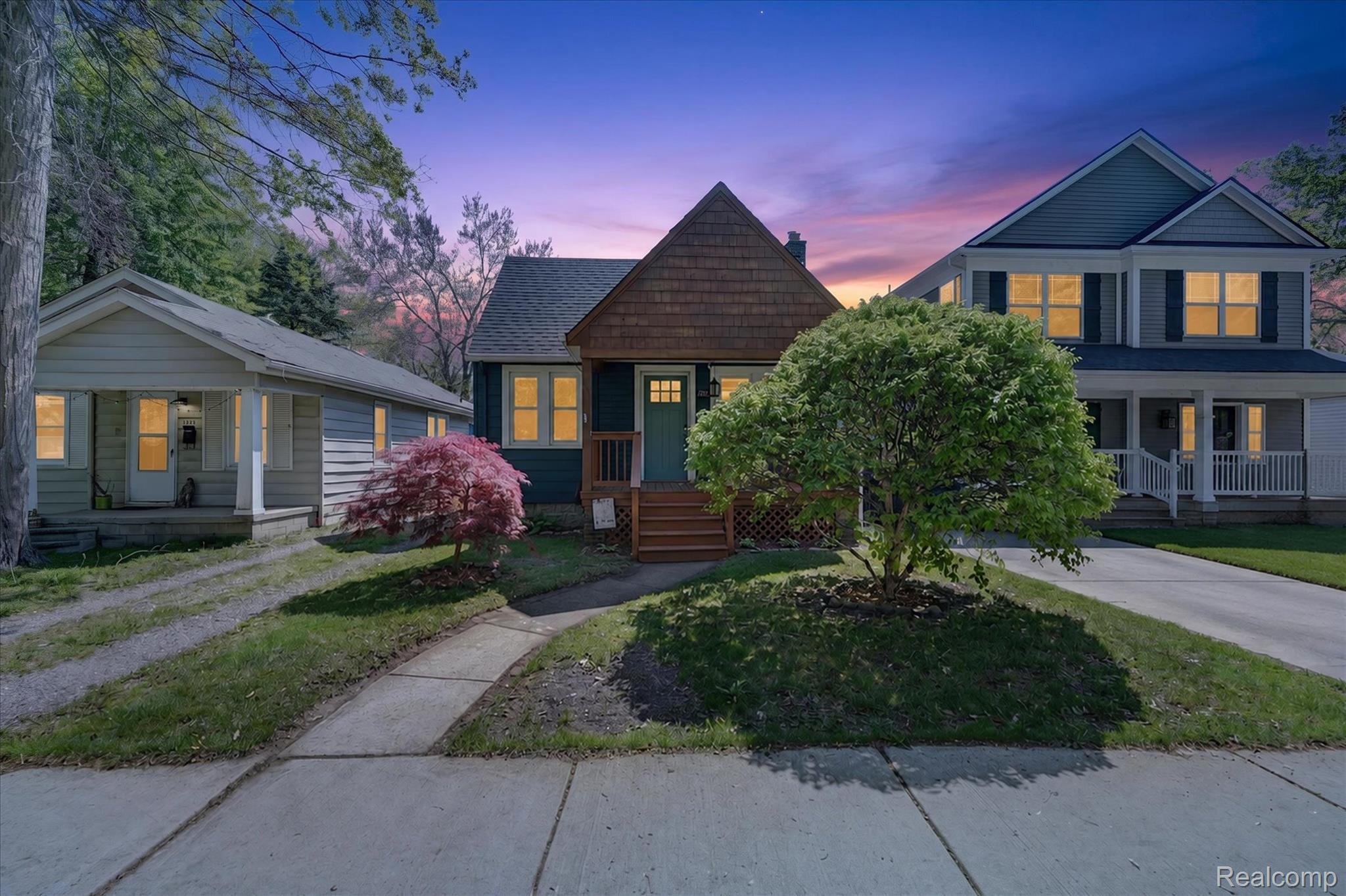 1327, Mohawk, Royal Oak, Michigan, 48067