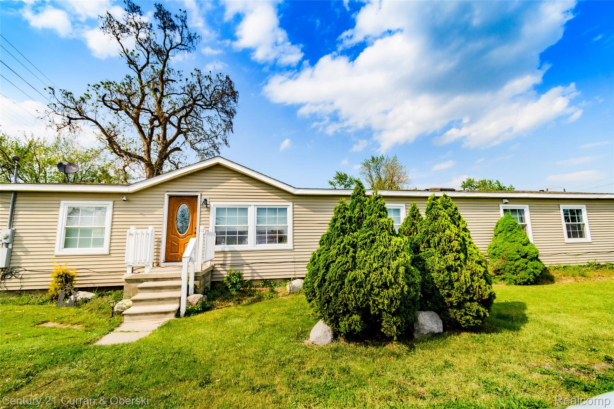 13045, Strong, South Rockwood, Michigan, 48179