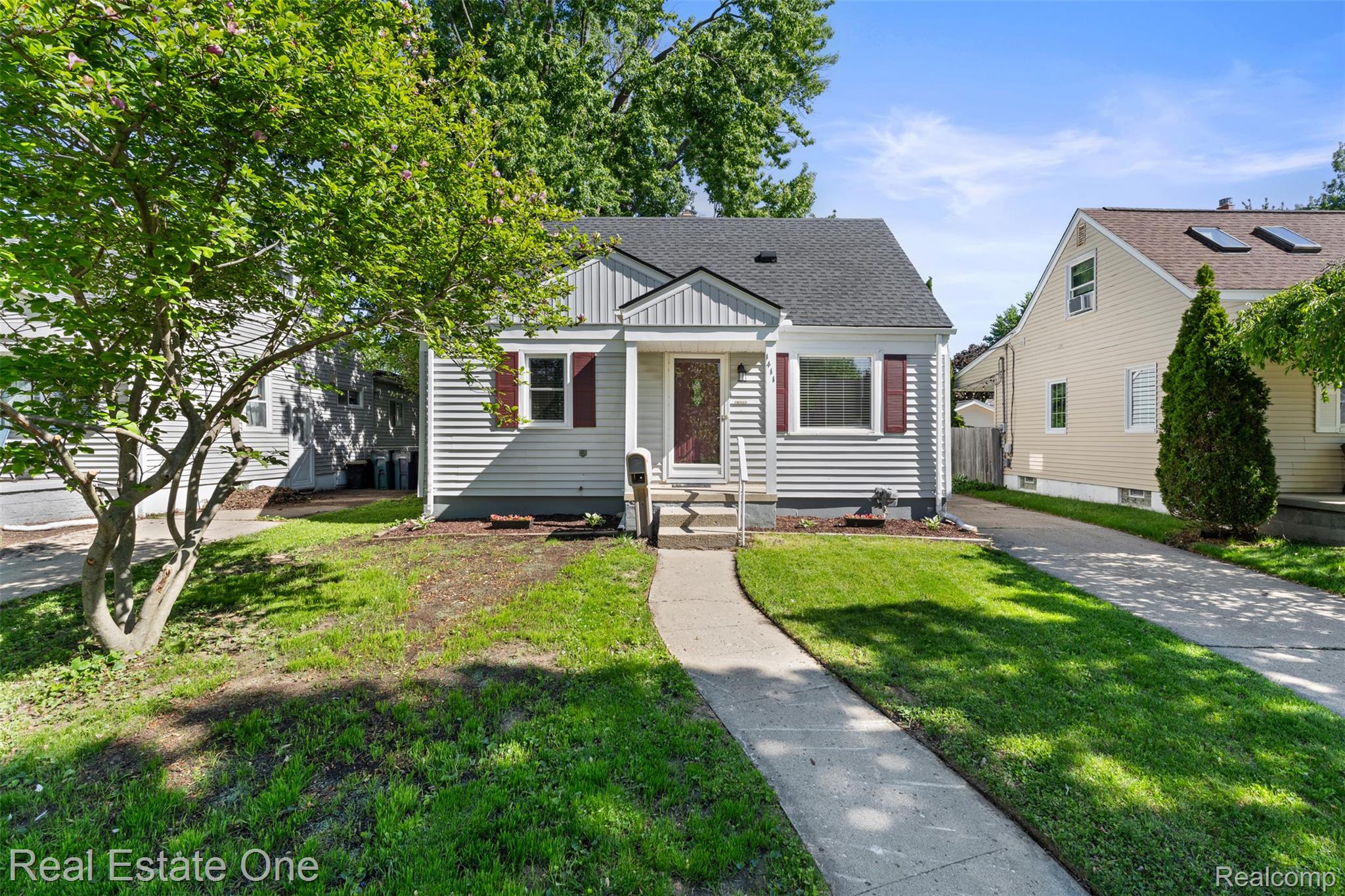 1411, Bauman, Royal Oak, Michigan, 48073