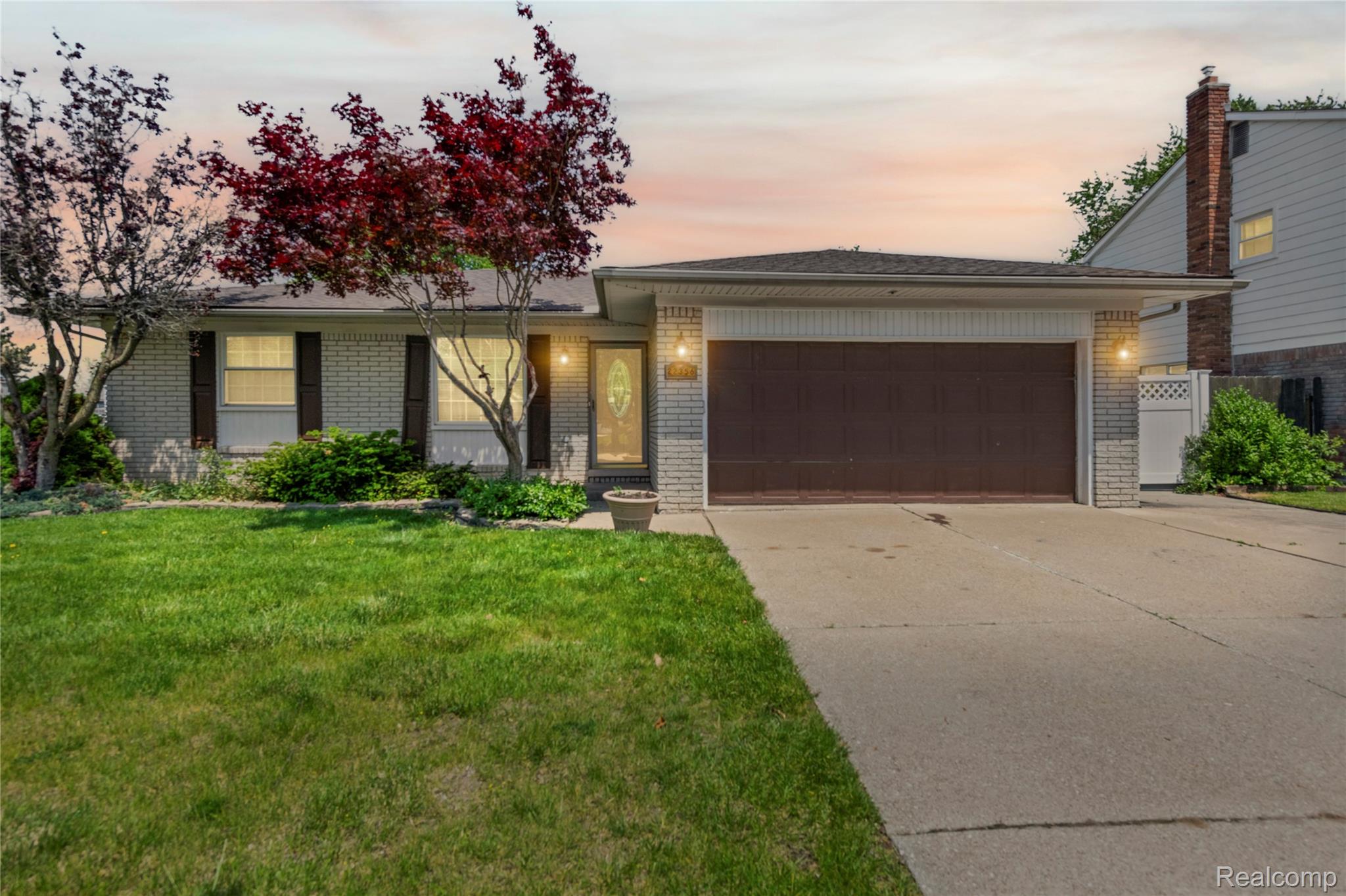 22356, Woodstock, Woodhaven, Michigan, 48183