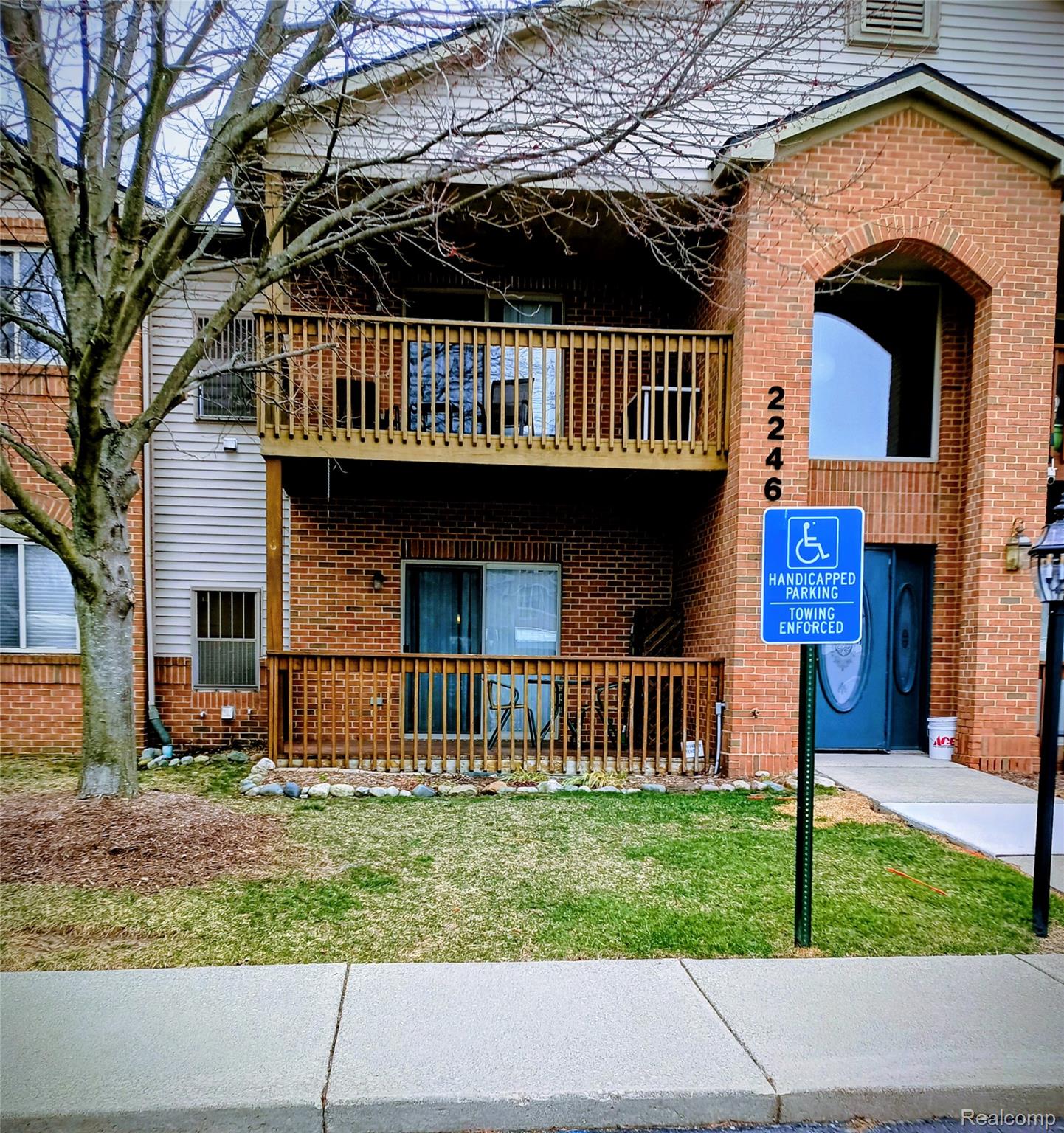 2246, Touchdown, #1, Ypsilanti, Michigan, 48197