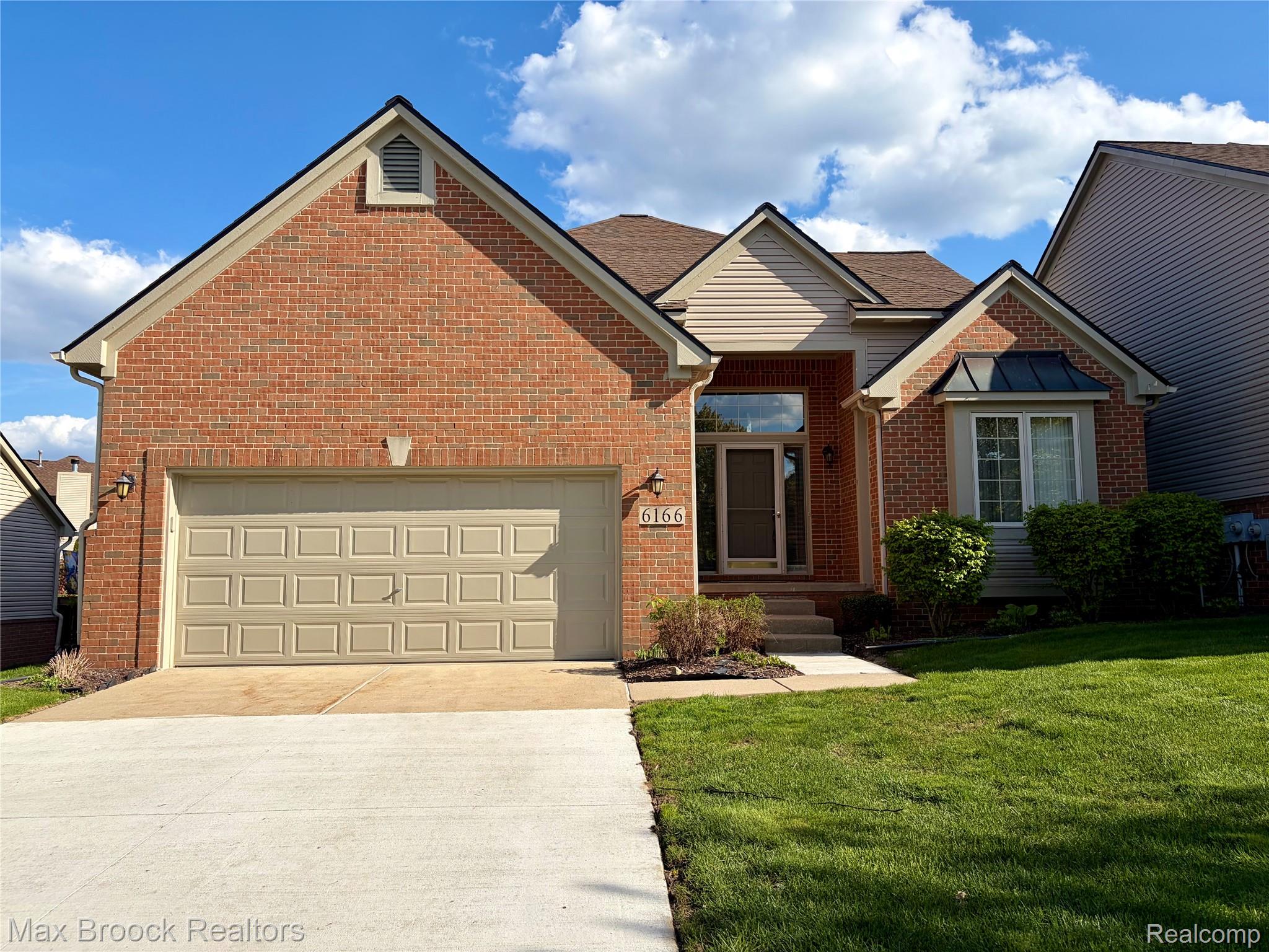 6166, Lochmore, Commerce Twp, Michigan, 48382