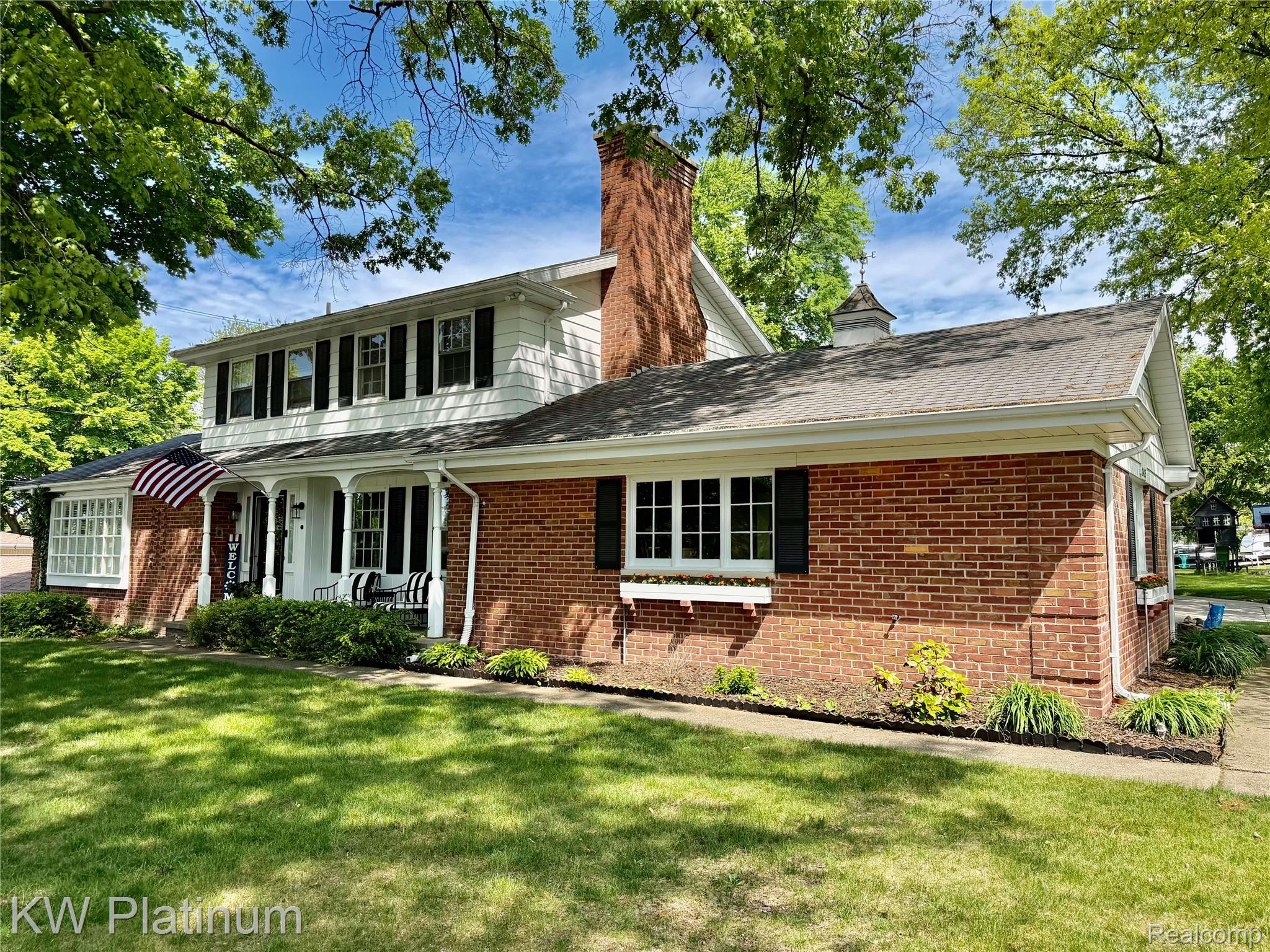 2425, Woodstock, Port Huron, Michigan, 48060