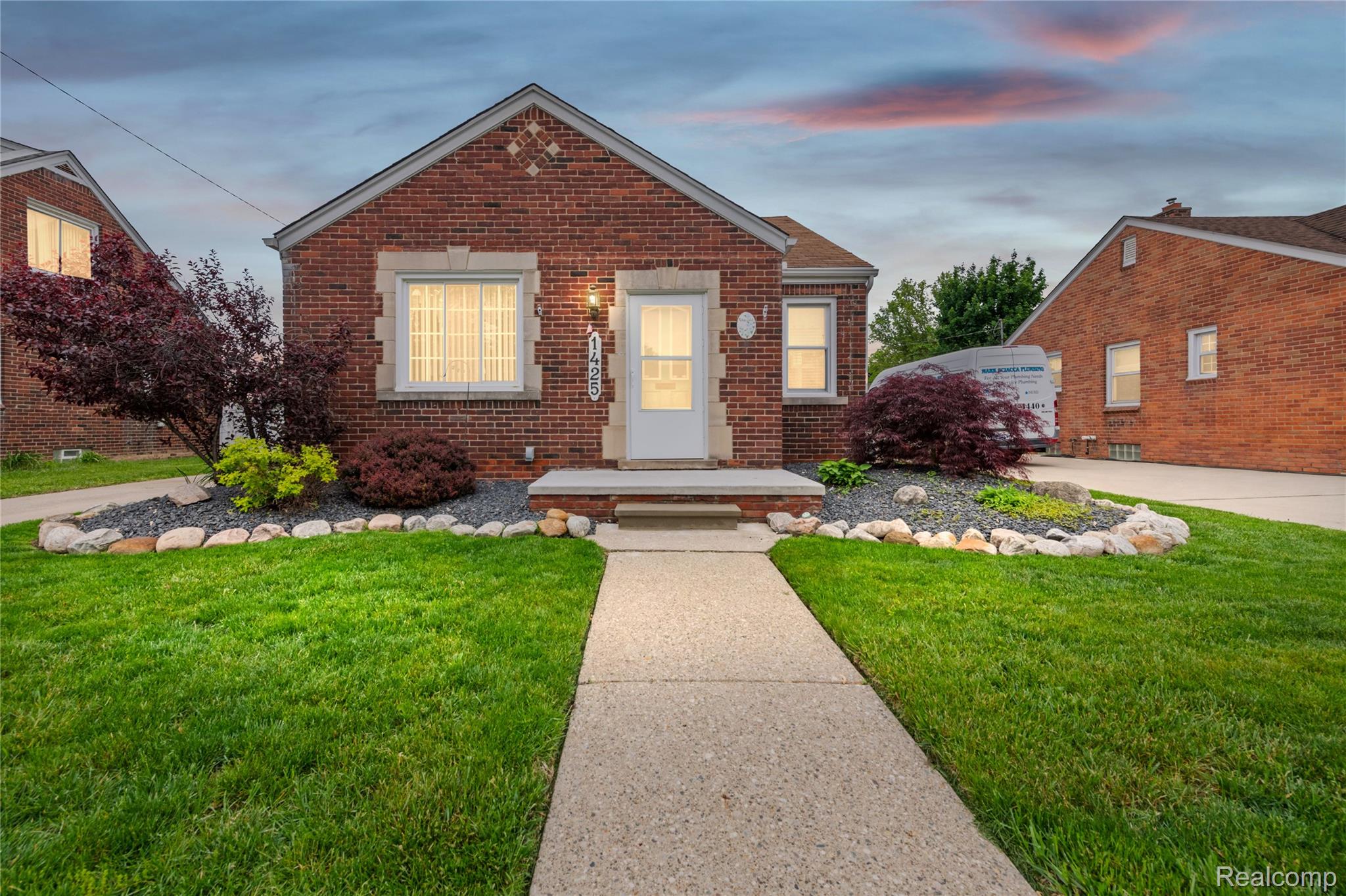 1425, 20th, Wyandotte, Michigan, 48192