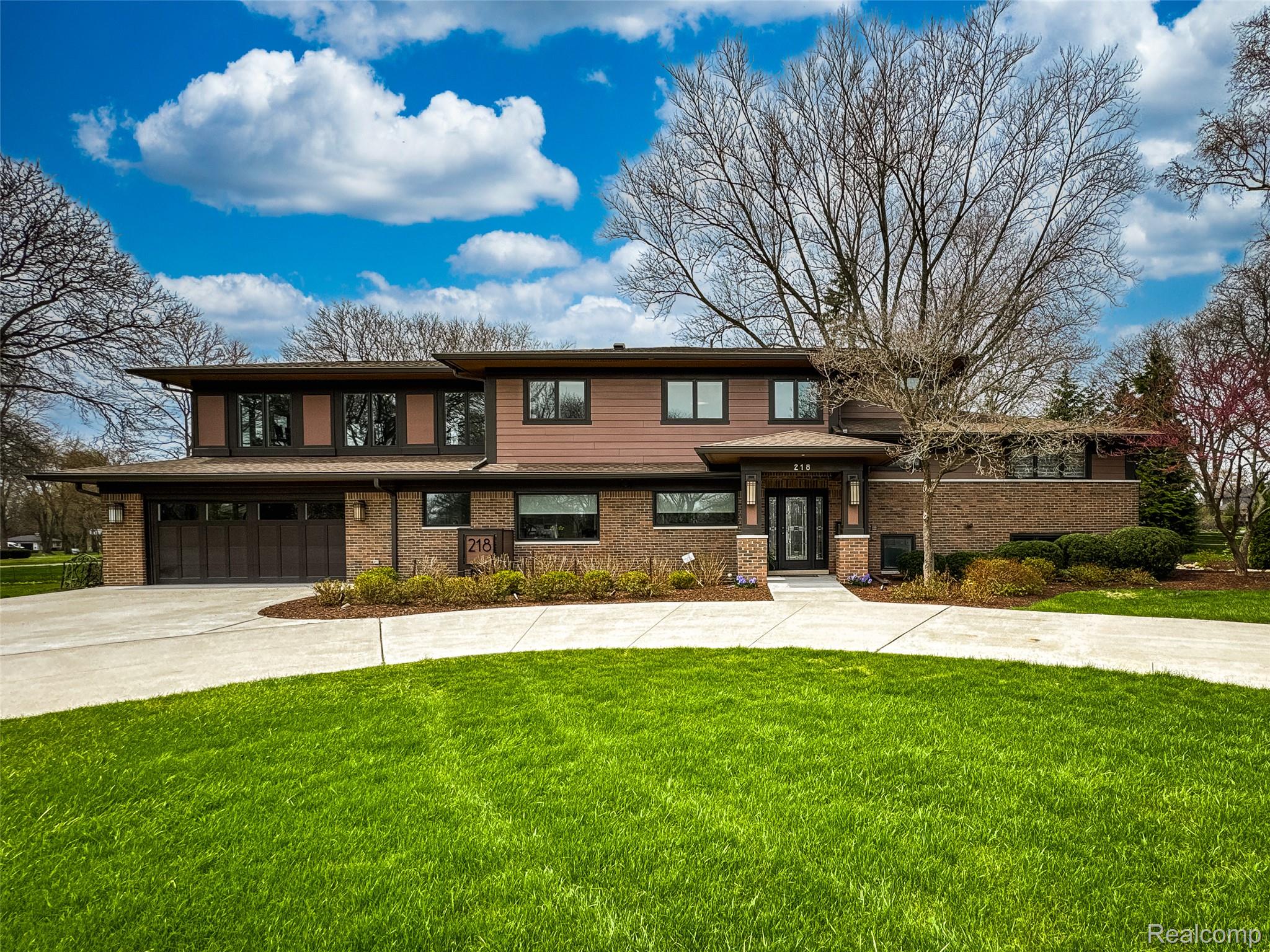 218, Hillboro, Bloomfield Hills, Michigan, 48301