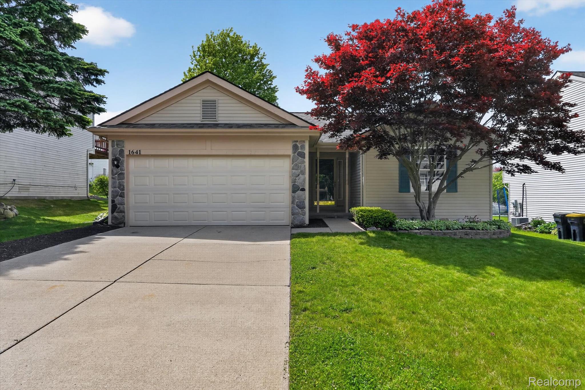 1641, Chelsea, Howell, Michigan, 48843