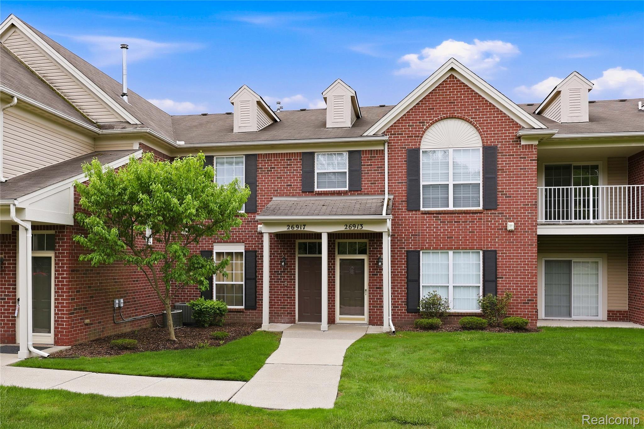26917, Carrington, Harrison Township, Michigan, 48045