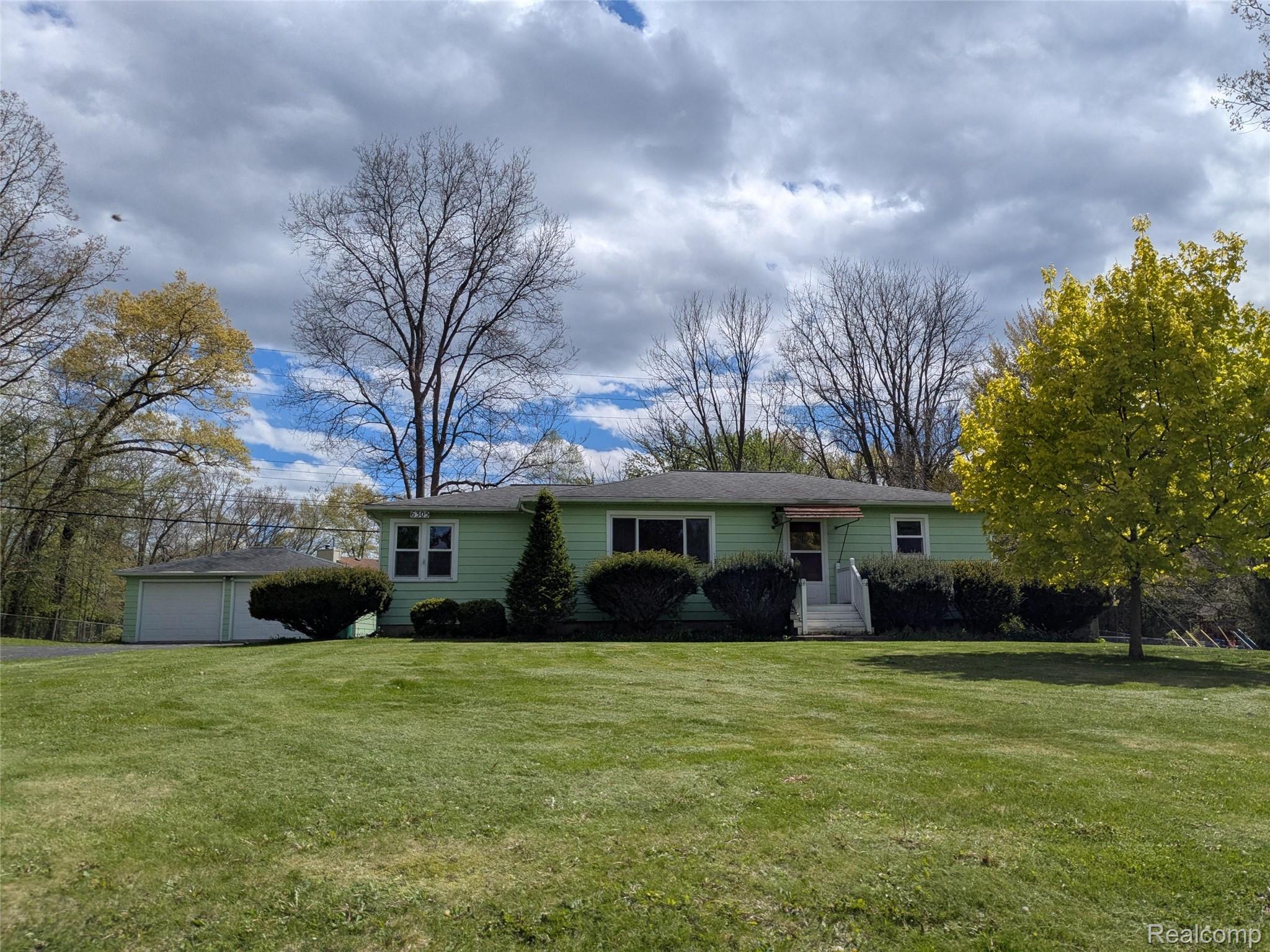 6305, WALDON, Clarkston, Michigan, 48346