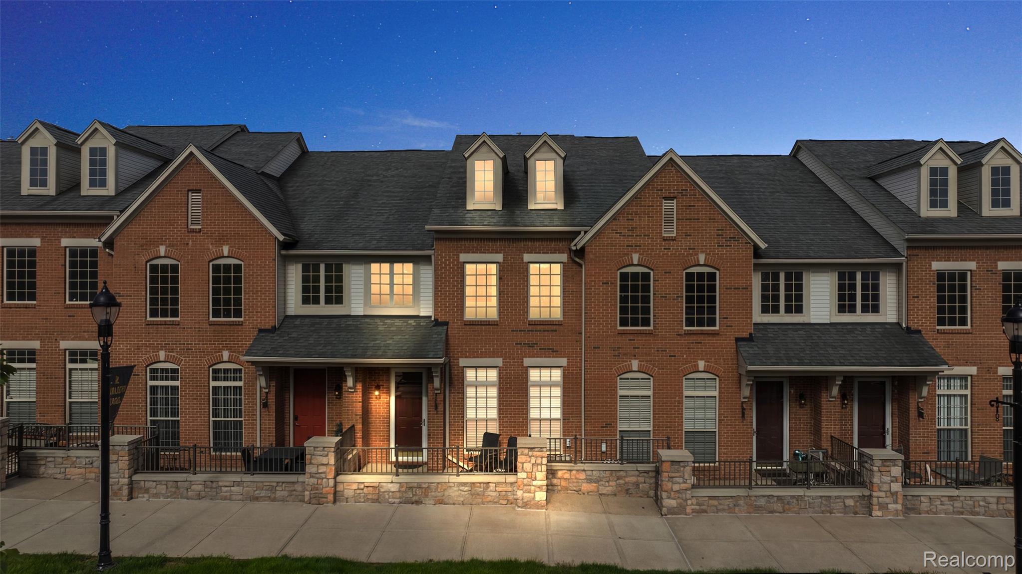 13, N Squirrel, Auburn Hills, Michigan, 48326