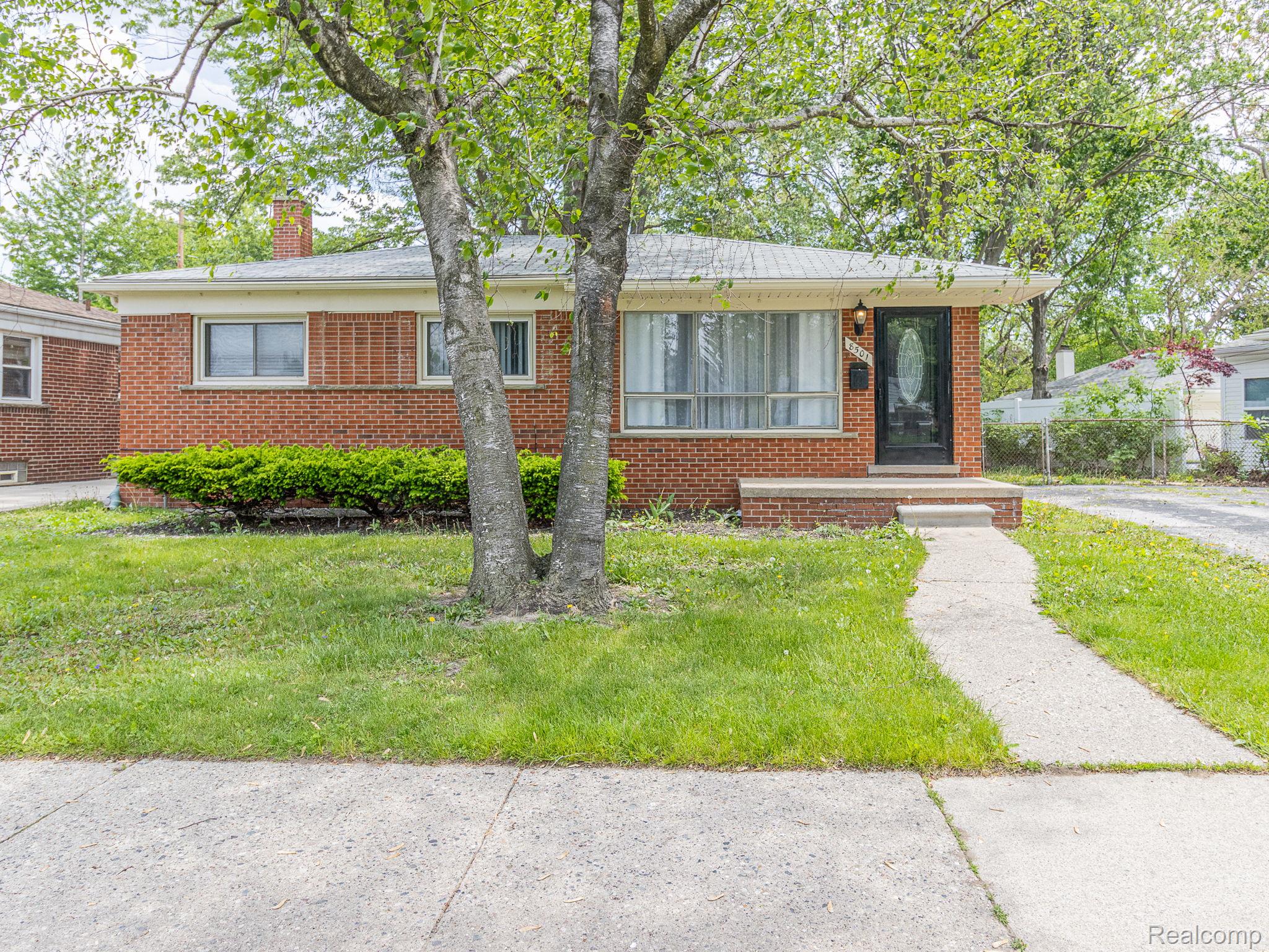 8501, Allen, Allen Park, Michigan, 48101