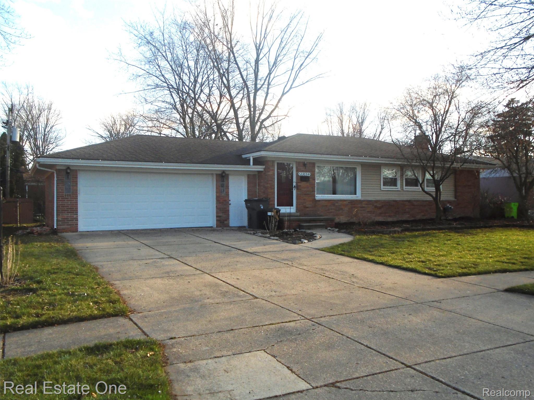 23654, WHITLEY, Clinton Township, Michigan, 48035