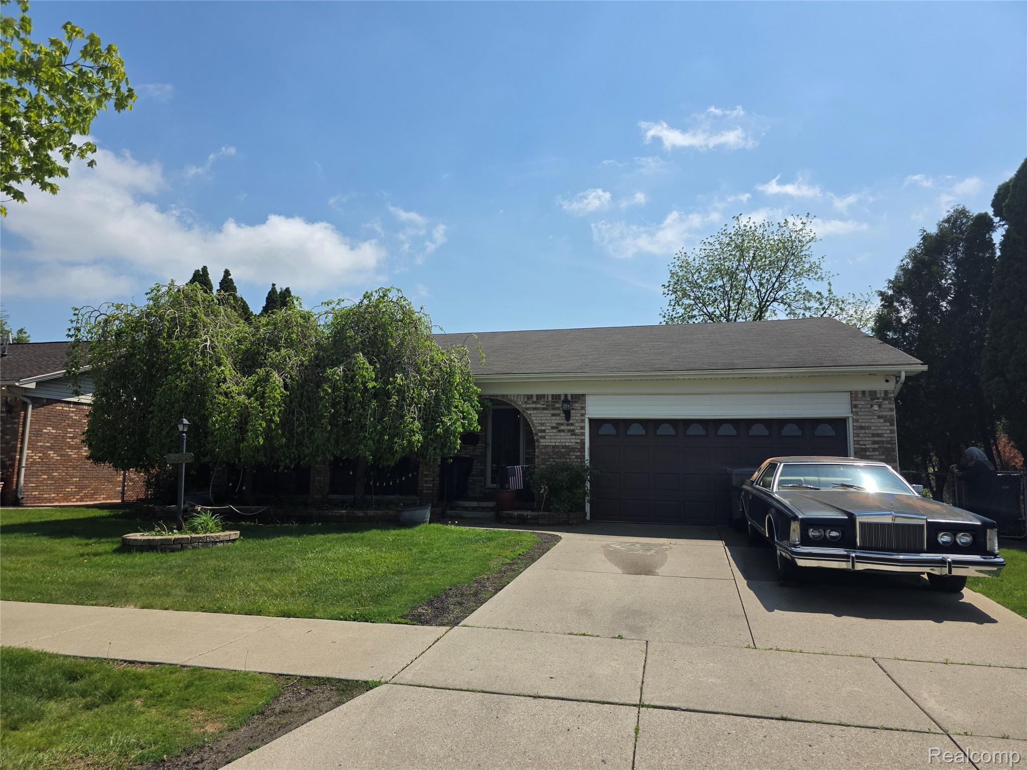 5858, Reuter, Dearborn, Michigan, 48126