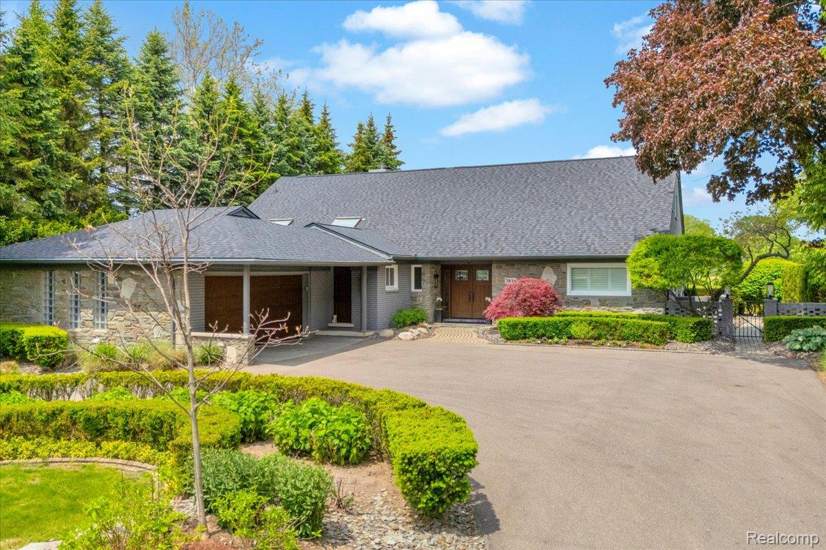 3816, Maple, Bloomfield Hills, Michigan, 48301