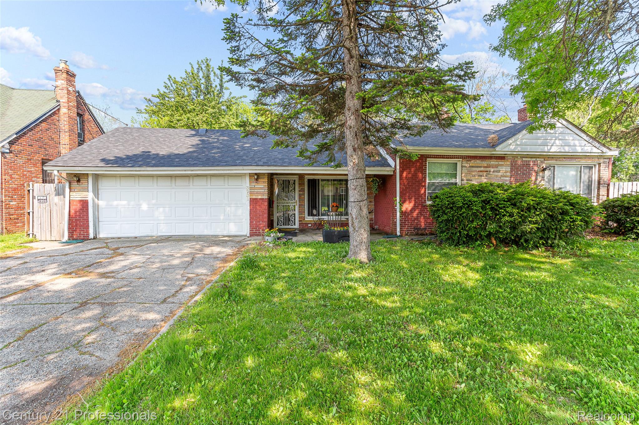 3231, Spruce, Inkster, Michigan, 48141