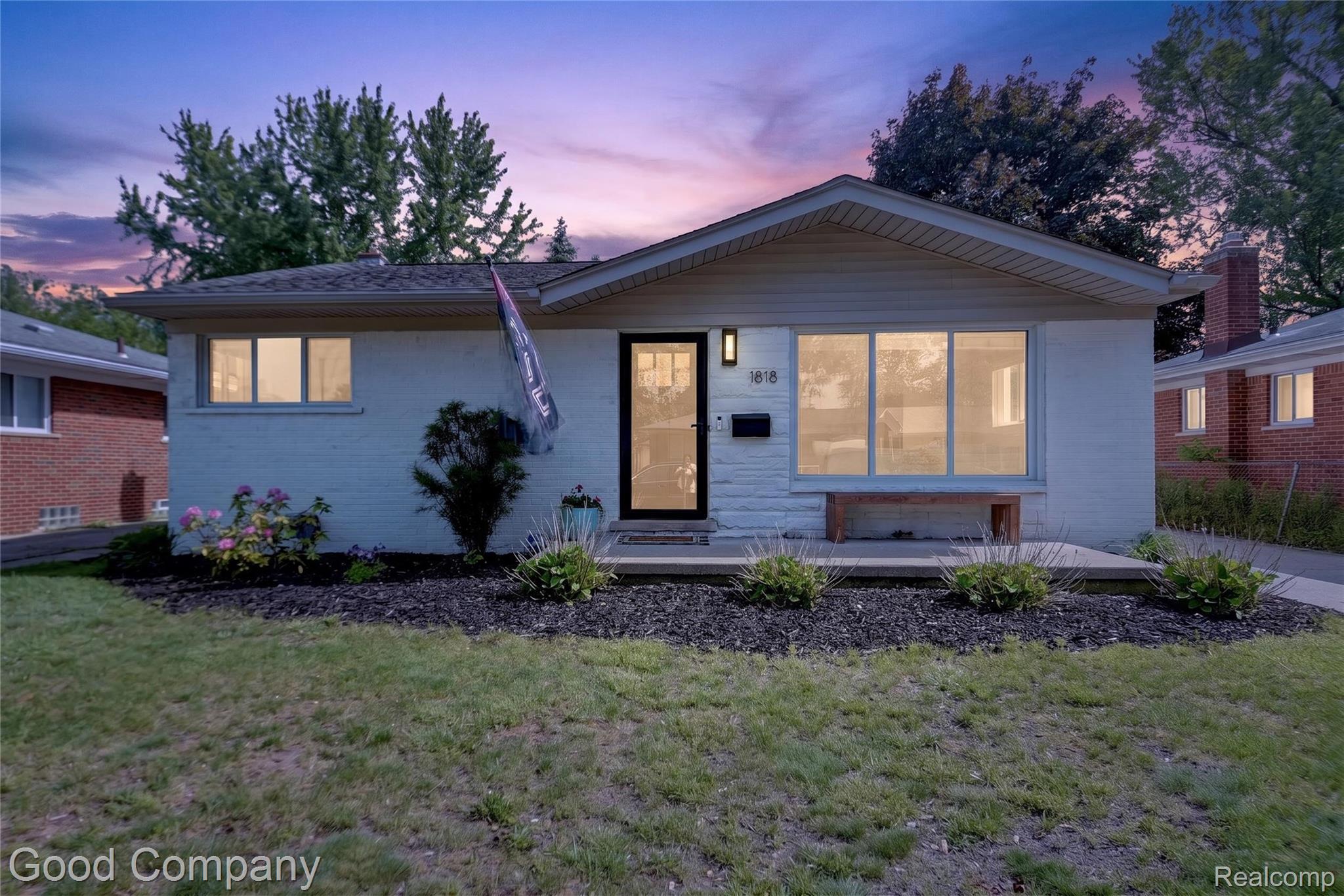 1818, Rowland, Royal Oak, Michigan, 48067