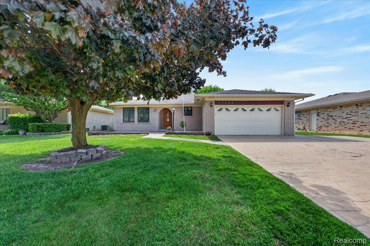 37465, Dundee, Sterling Heights, Michigan, 48310