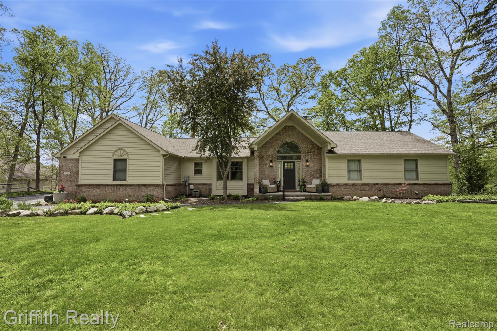 10232, Spencer, Brighton, Michigan, 48114