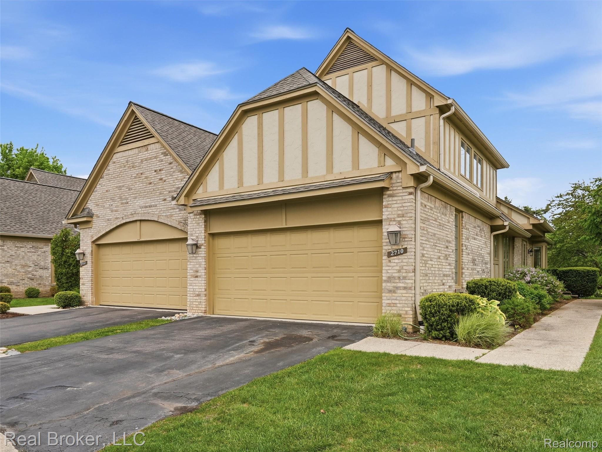 2710, Maitland, Ann Arbor, Michigan, 48105