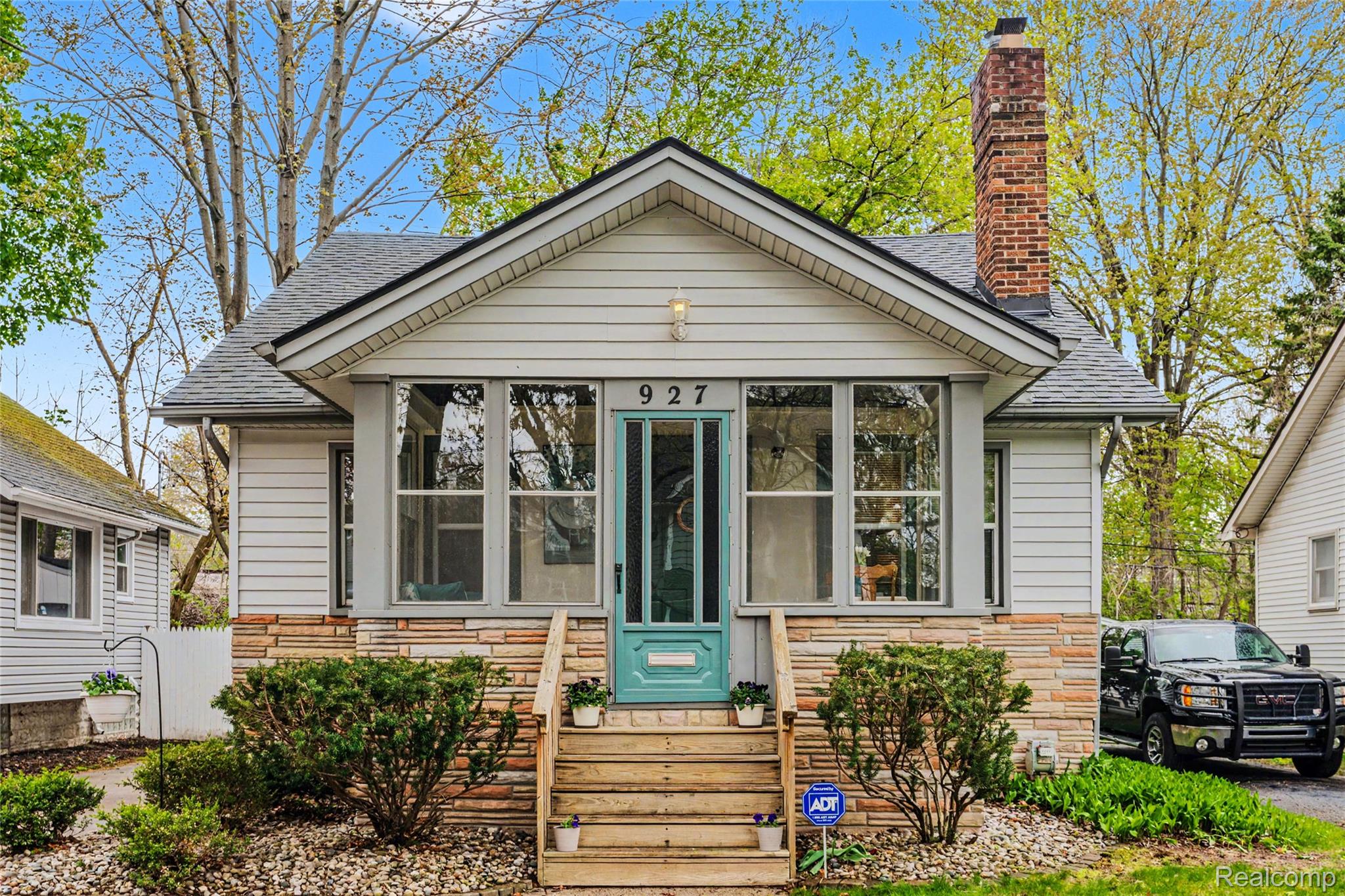 927, Maple, Royal Oak, Michigan, 48067
