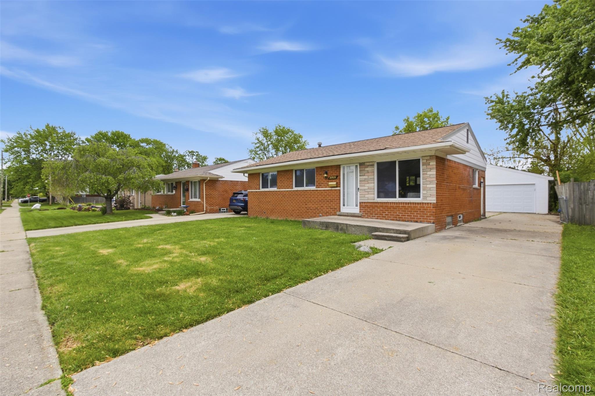 20520, Catalano, Clinton Township, Michigan, 48035