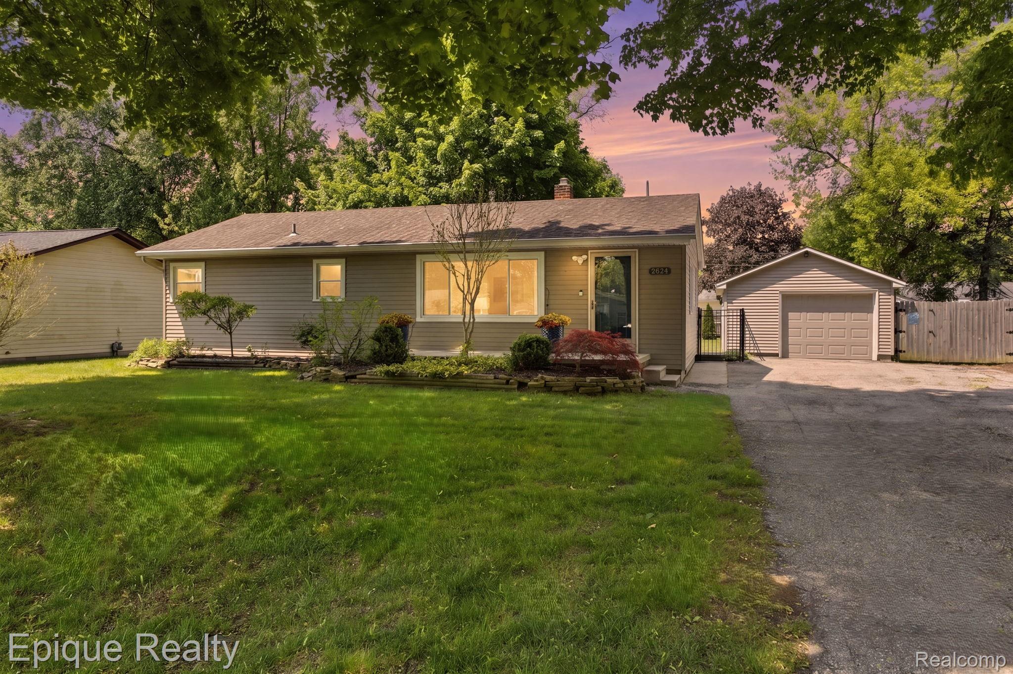 2624, Harrison, Rochester Hills, Michigan, 48307