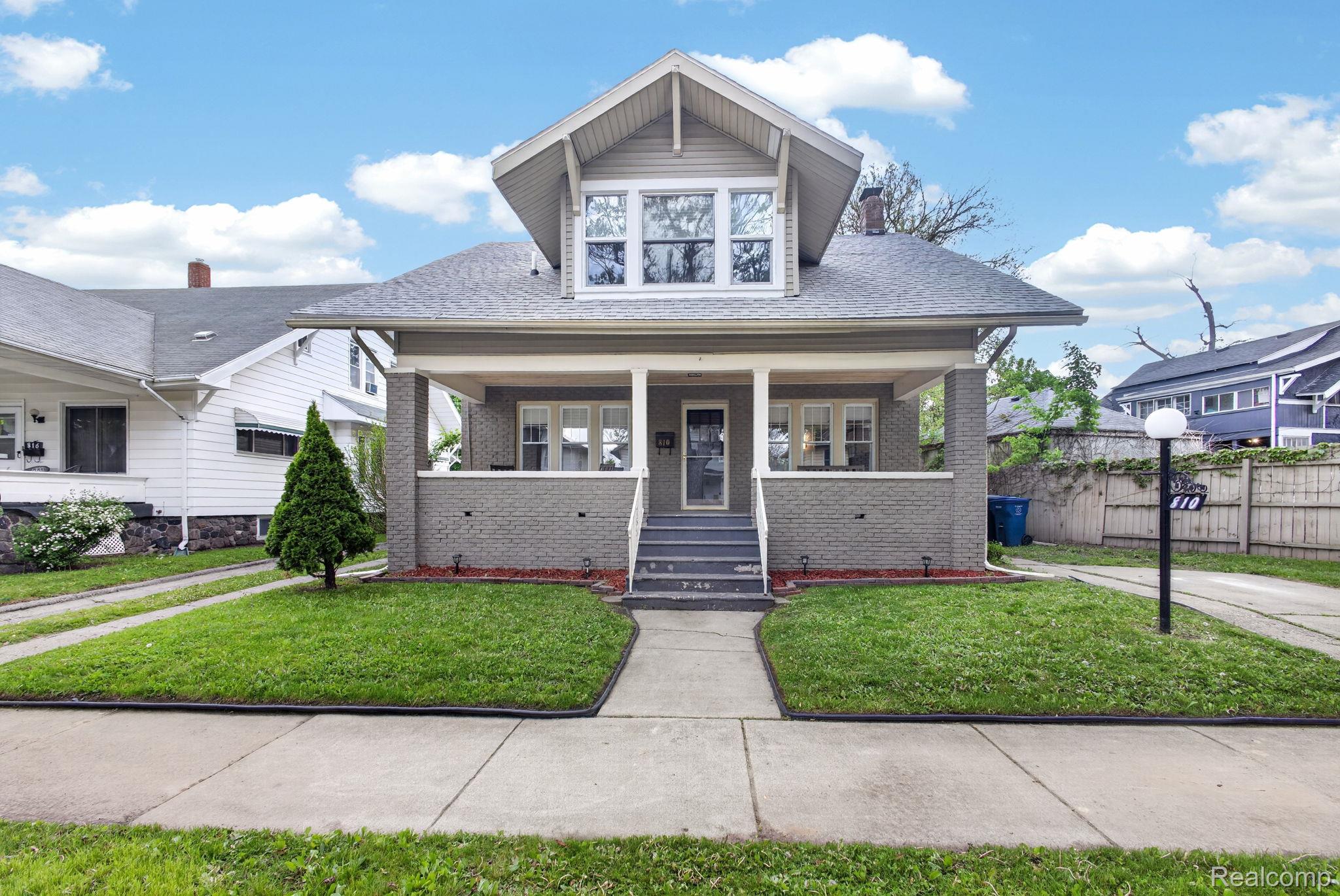 810, 8th, Flint, Michigan, 48503