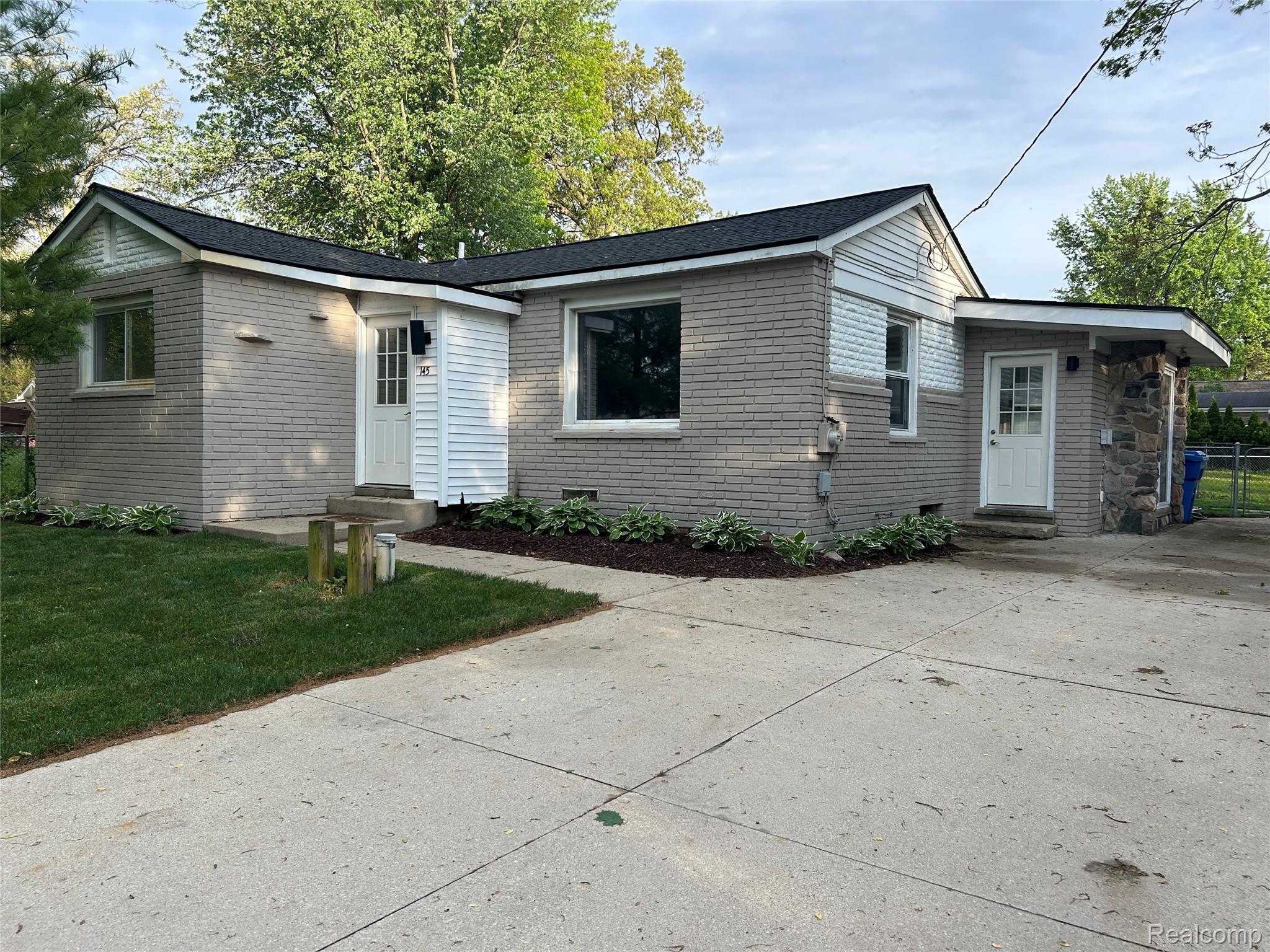 145, Danforth, White Lake, Michigan, 48386