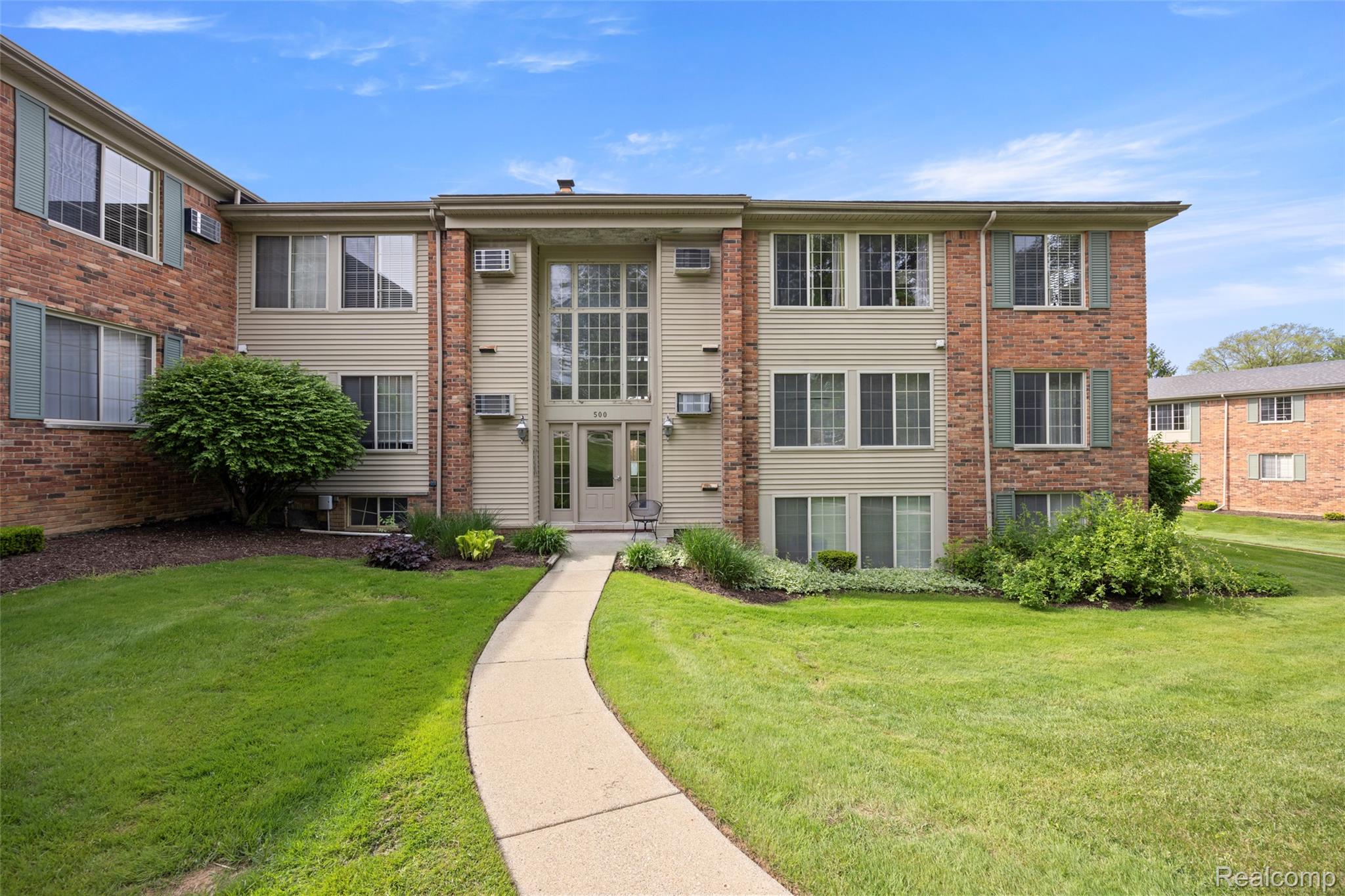 500, Romeo, #125, Rochester, Michigan, 48307