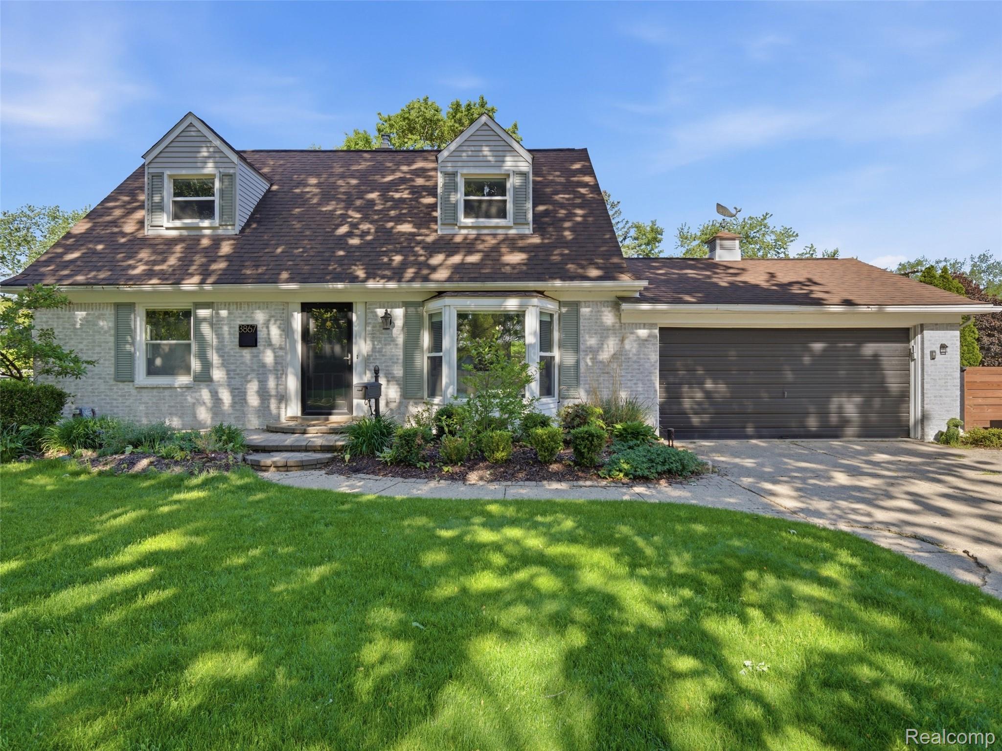 3867, Percy King, Waterford, Michigan, 48329