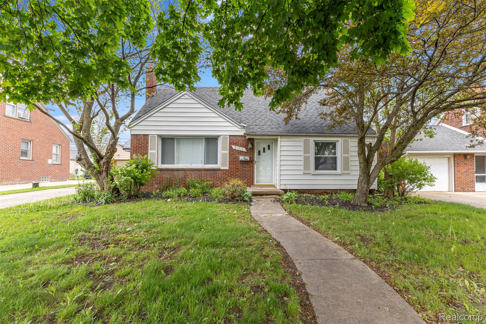 21311, Outer, Dearborn, Michigan, 48124