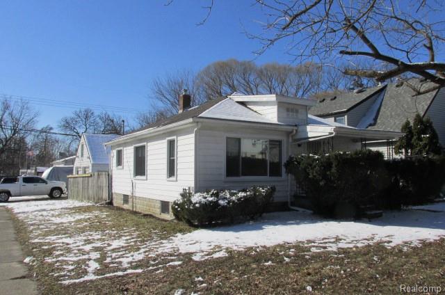 995, Lakeview, Waterford, Michigan, 48328