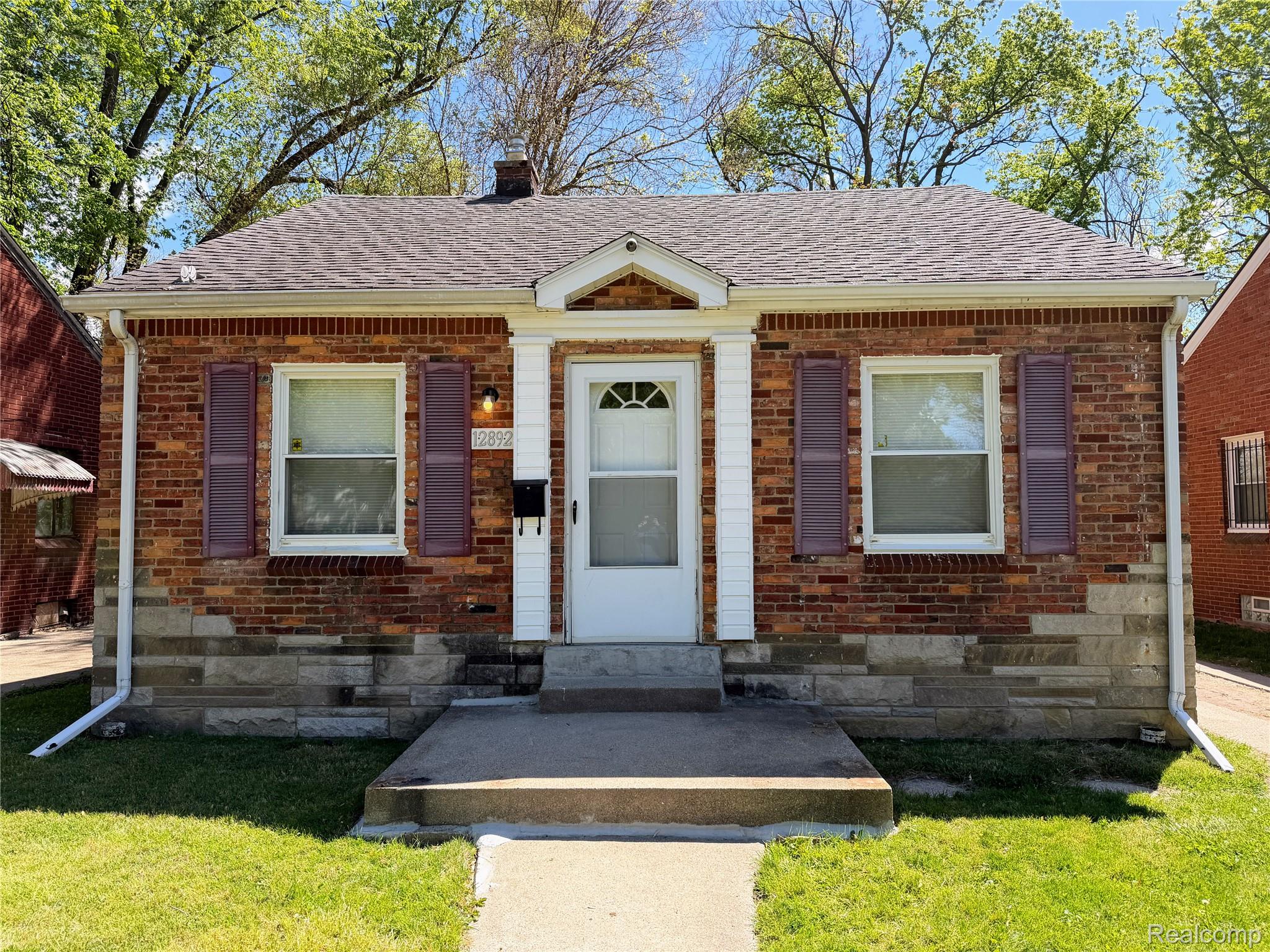 12892, Faust, Detroit, Michigan, 48223
