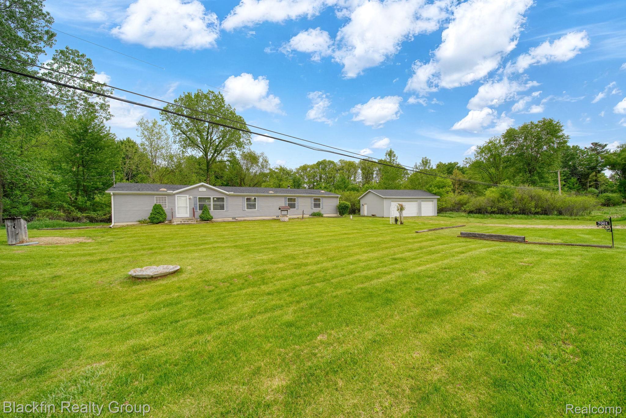 7001, Sweezy Lake, Brooklyn, Michigan, 49230