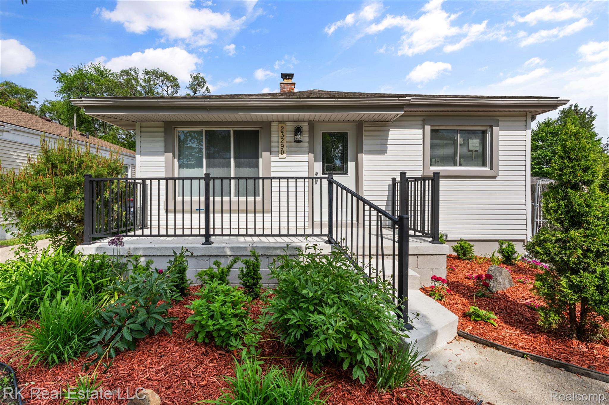 23290, Rosalind, Eastpointe, Michigan, 48021