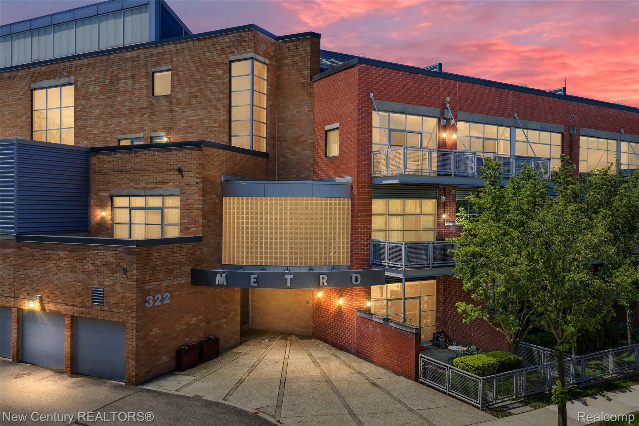 322, Harrison, #4, Royal Oak, Michigan, 48067