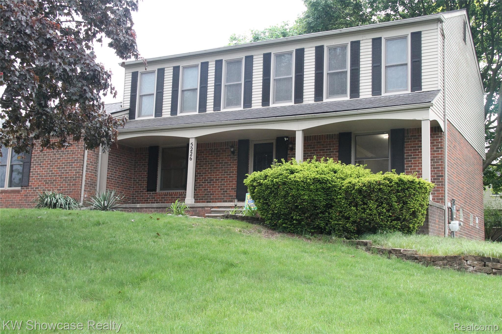 5226, Green, West Bloomfield, Michigan, 48323