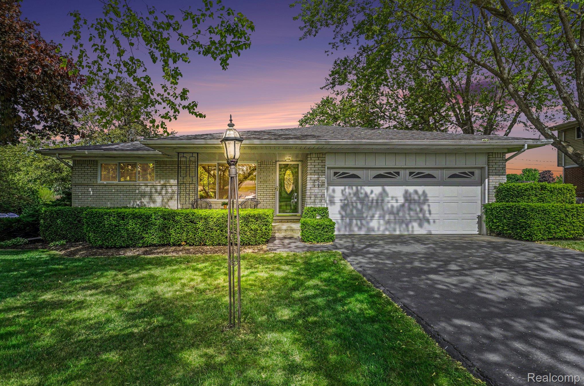 5364, Fern, Grand Blanc, Michigan, 48439