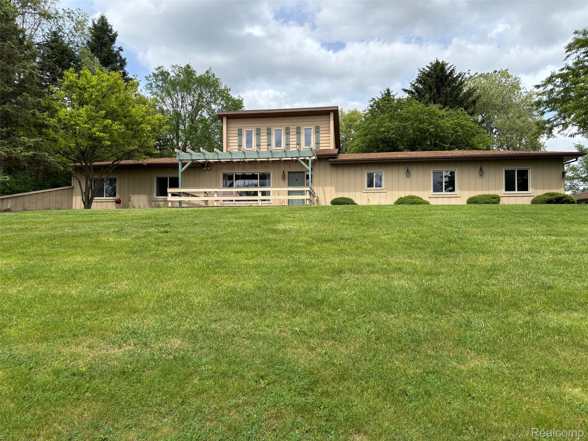 885, Lake Forest, Lapeer, Michigan, 48446