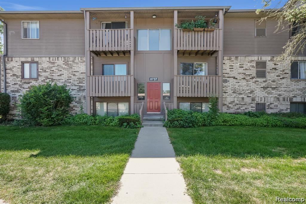 8737, Green Willow, #9, Brighton, Michigan, 48116