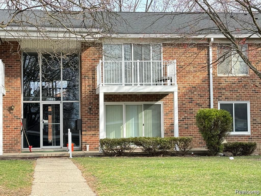 16880, Edloytom, #137, Clinton Township, Michigan, 48038