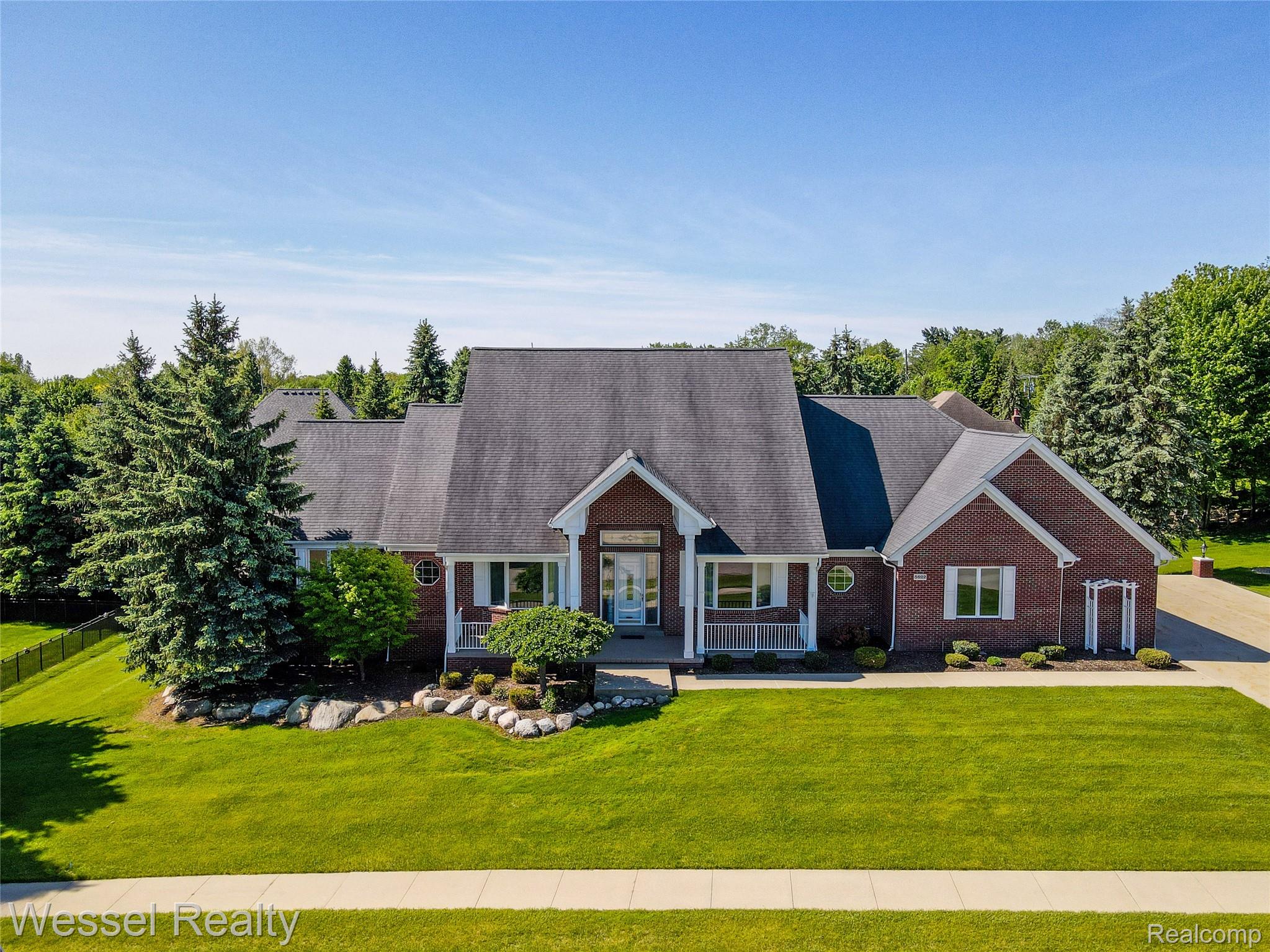 5922, Lakeview, Washington, Michigan, 48094