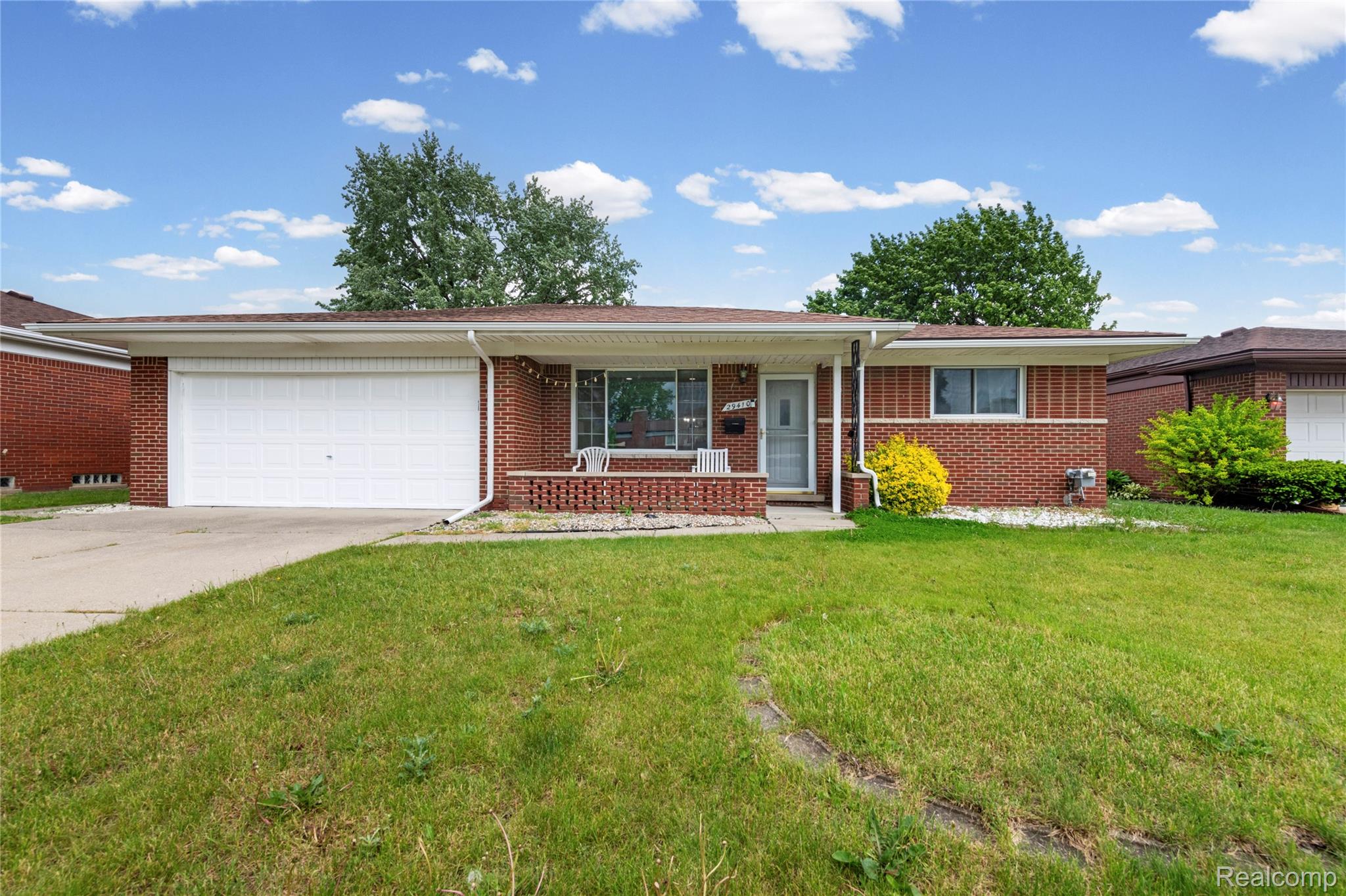 29410, Runey, Warren, Michigan, 48092