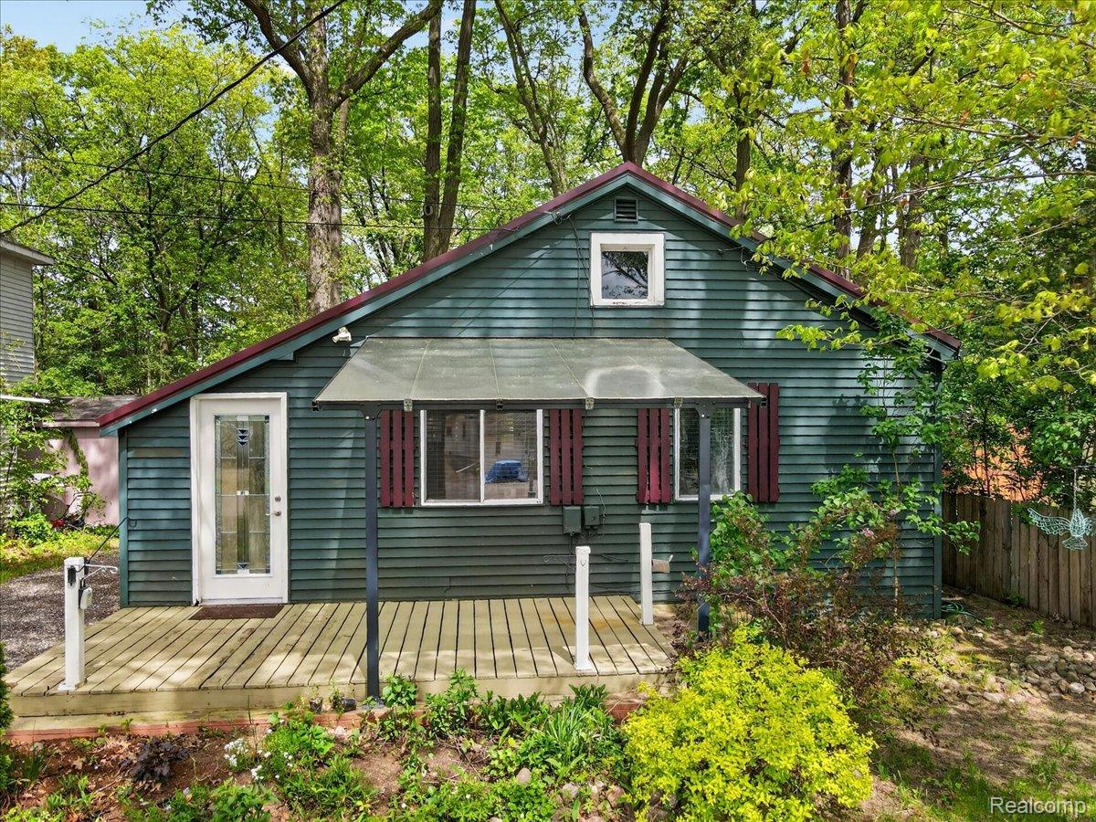 2086, Miles, Lapeer, Michigan, 48446