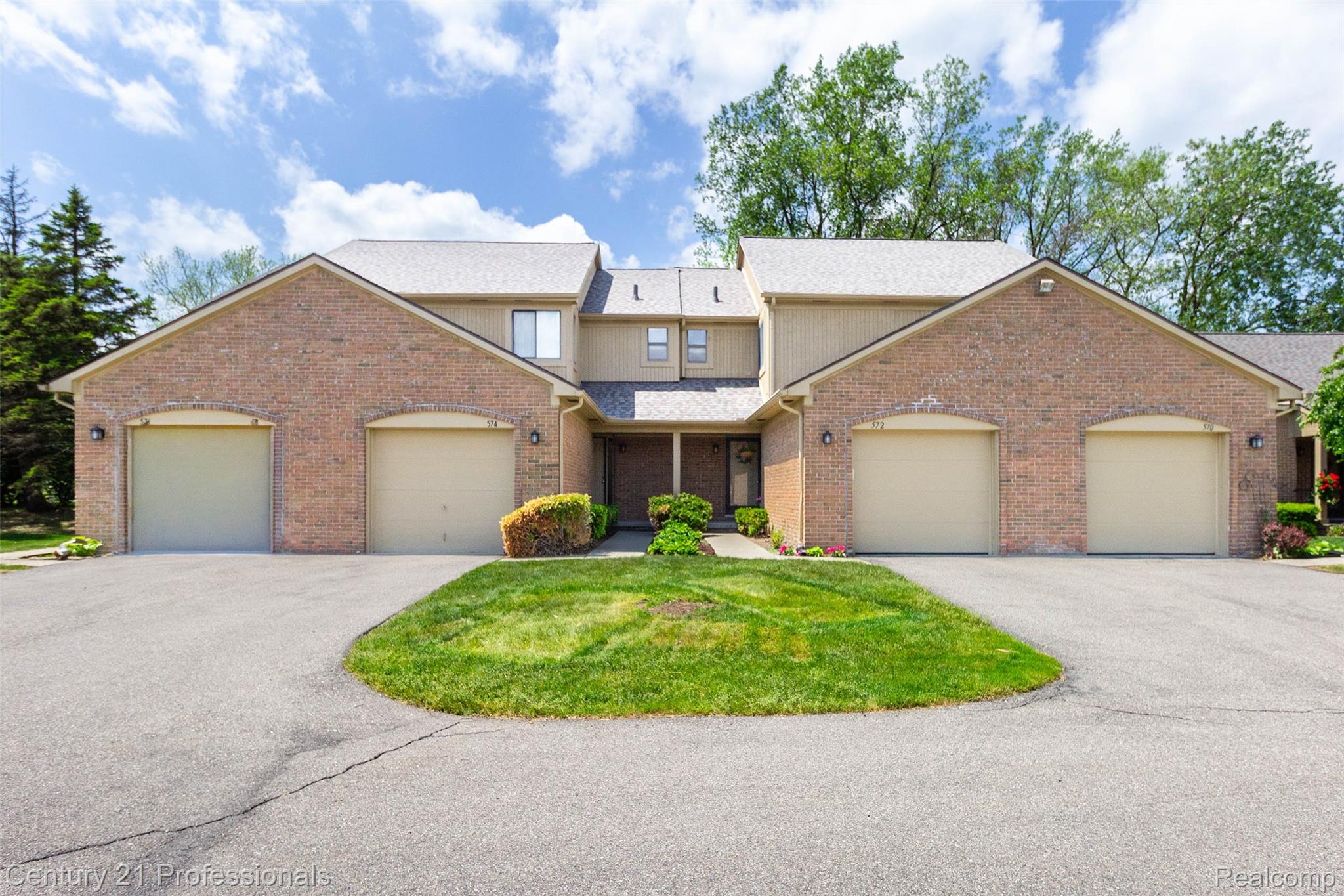 574, Tennyson, Rochester Hills, Michigan, 48307