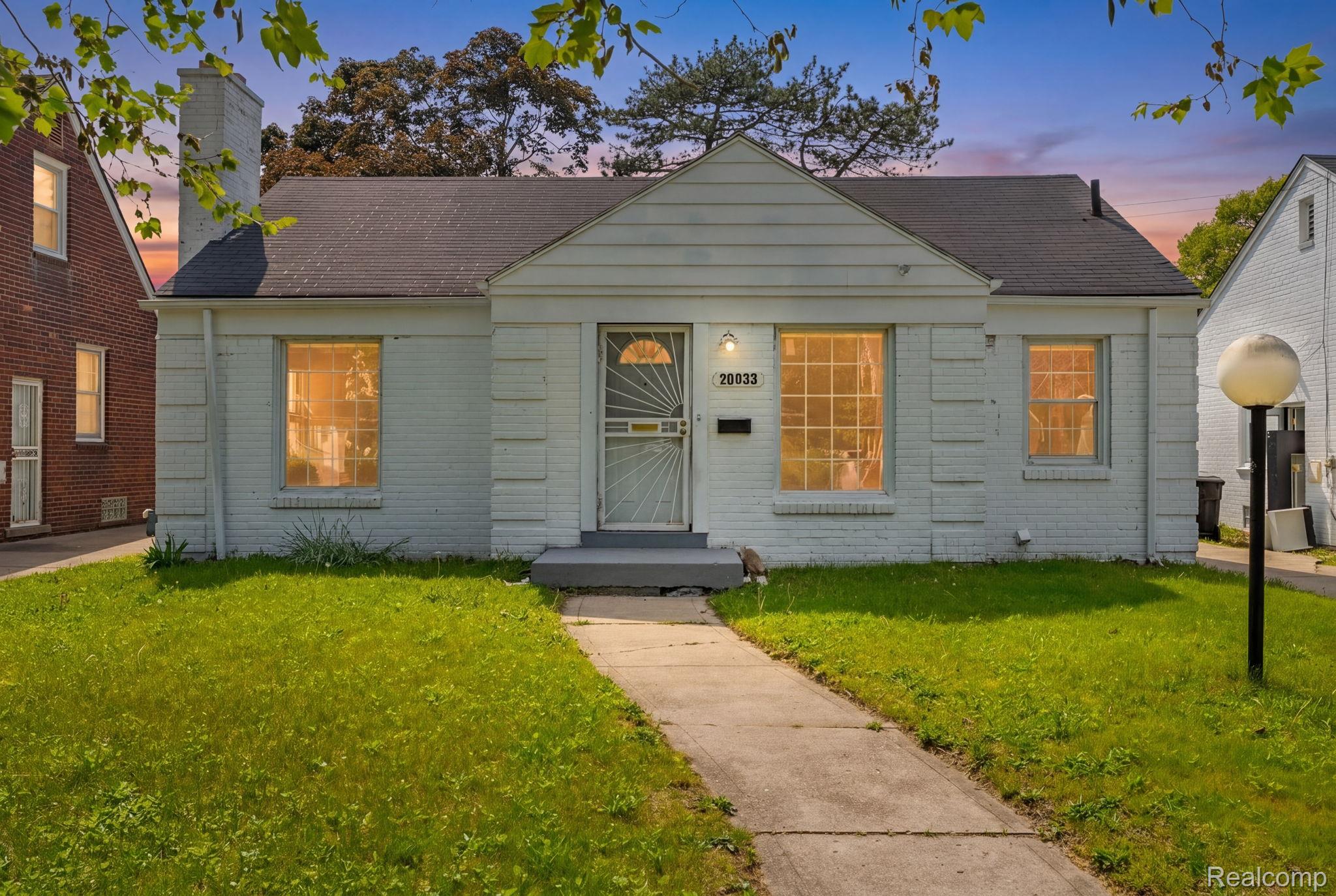 20033, Sorrento, Detroit, Michigan, 48235
